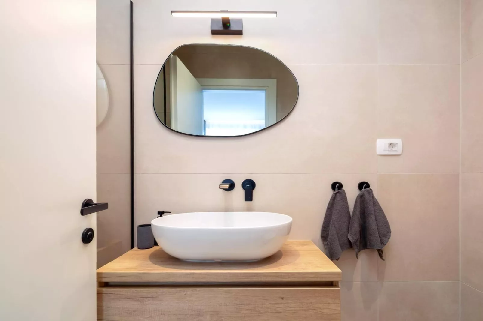 Luxury Apartment Silvery Split with Sauna, Jacuzzi - Salle de bain