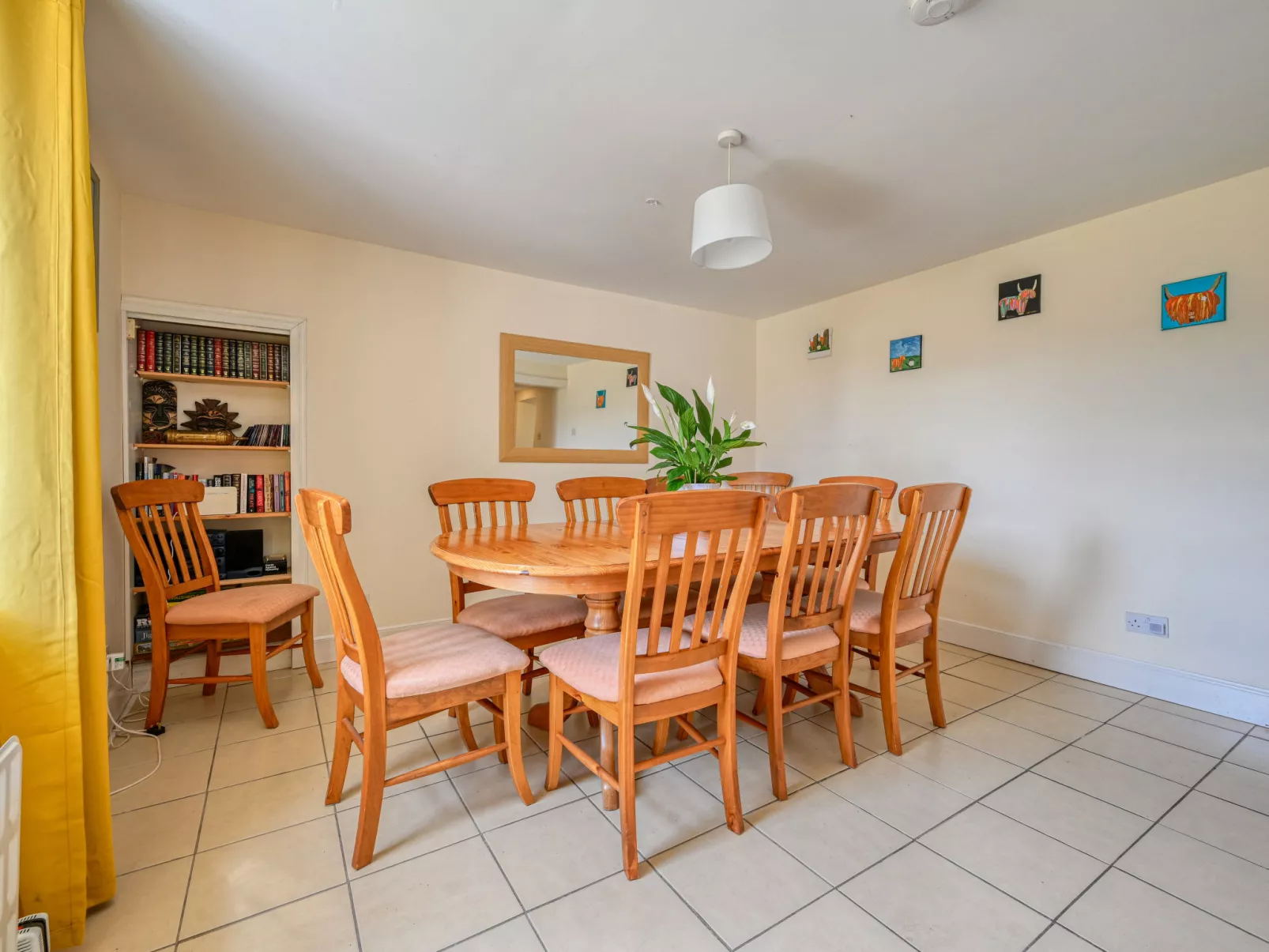 Loch Meiklie View - Drinnen