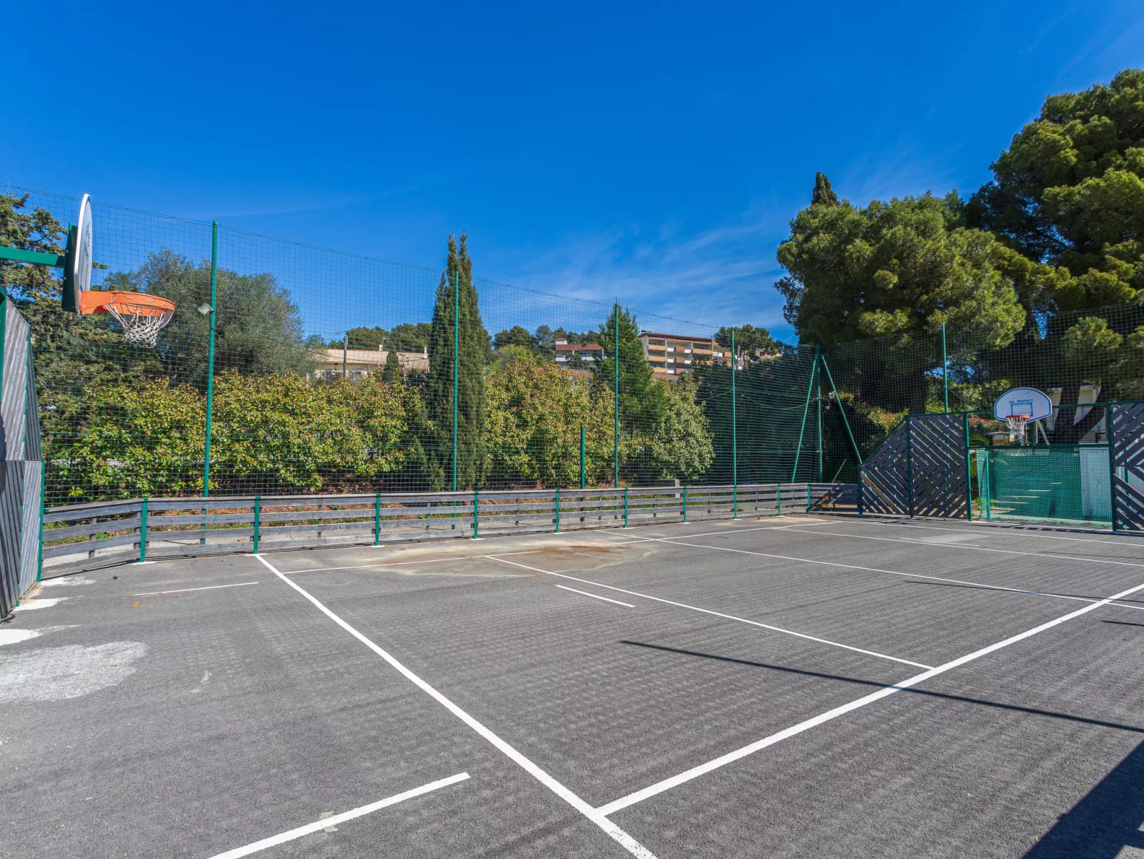 L'île d'Or - Draußen