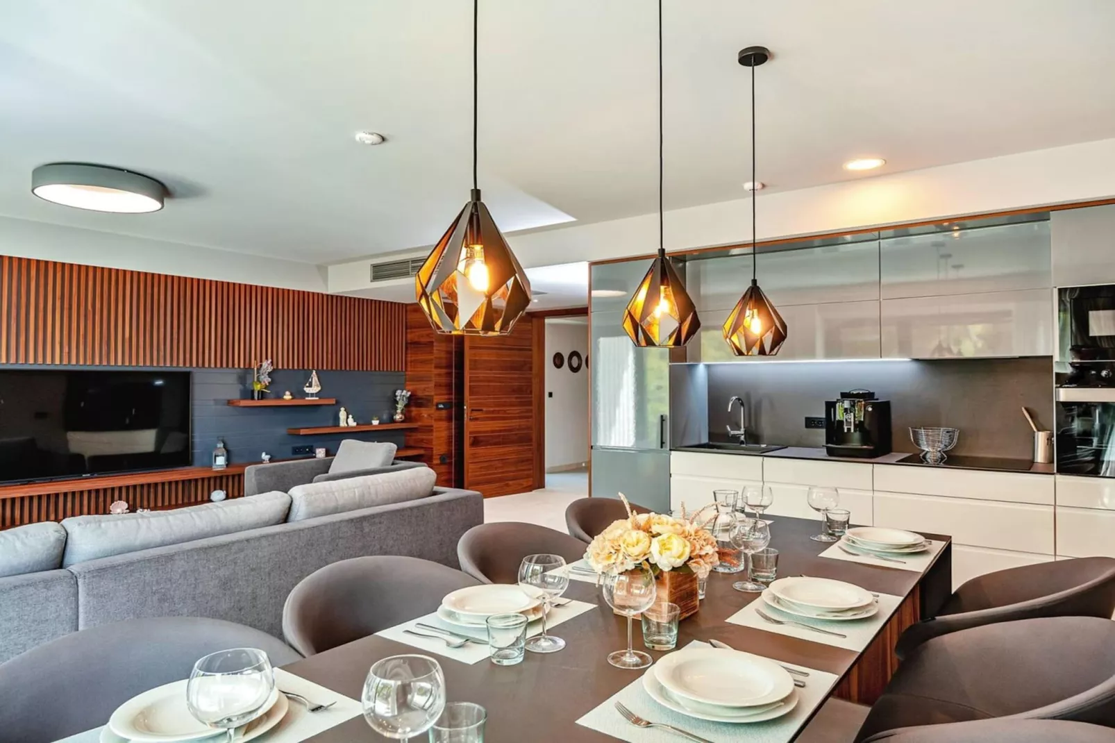 Luxury Villa Delight II – Promajna, Heated Pool - Dining room