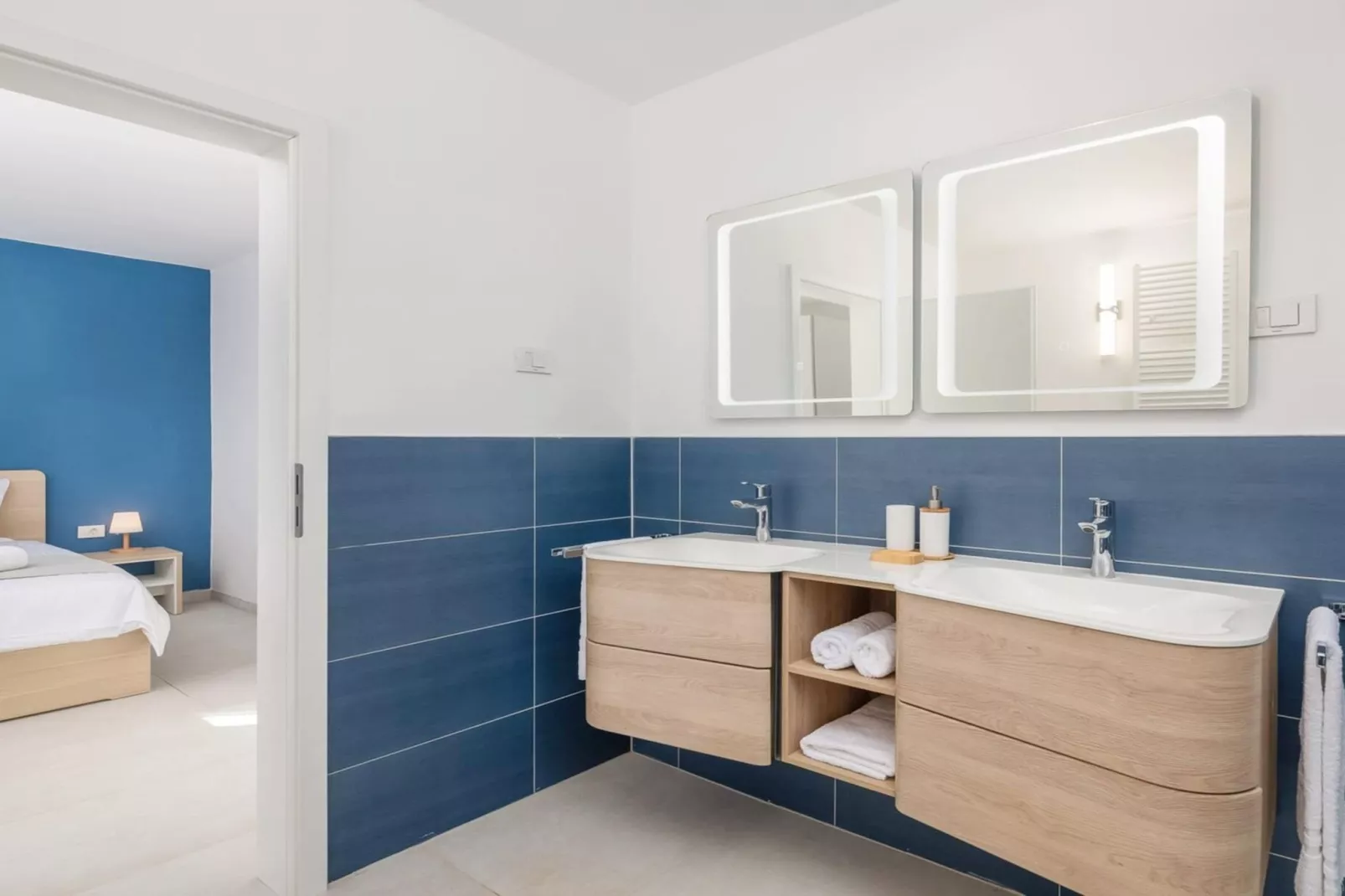 Luxury Villa Mila Supetar with Pool in the Center - Bathroom