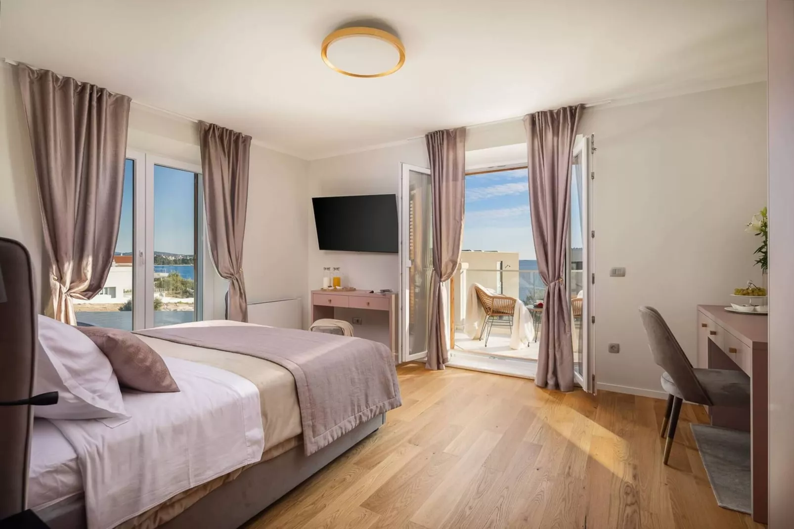 Luxury Seafront Villa Castello Rogoznica with Pool - Bedroom