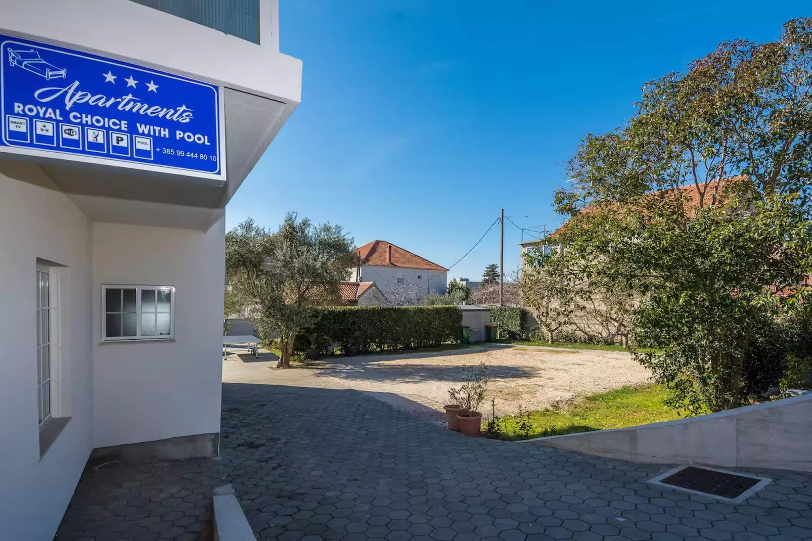 Royal Selection with Pool - Three - Areas within 1km in summer