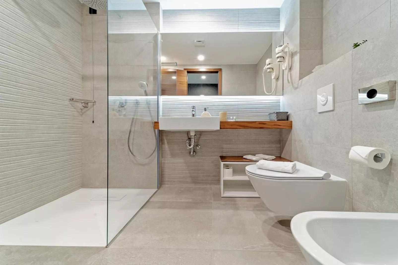 Luxury Villa Delight I – Promajna, Heated Pool - Bathroom