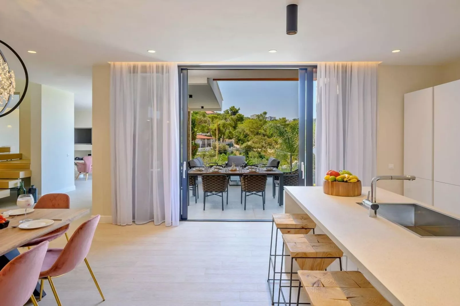 Luxury Seafront Villa Raquel Solta with Pool, Gym - Küche