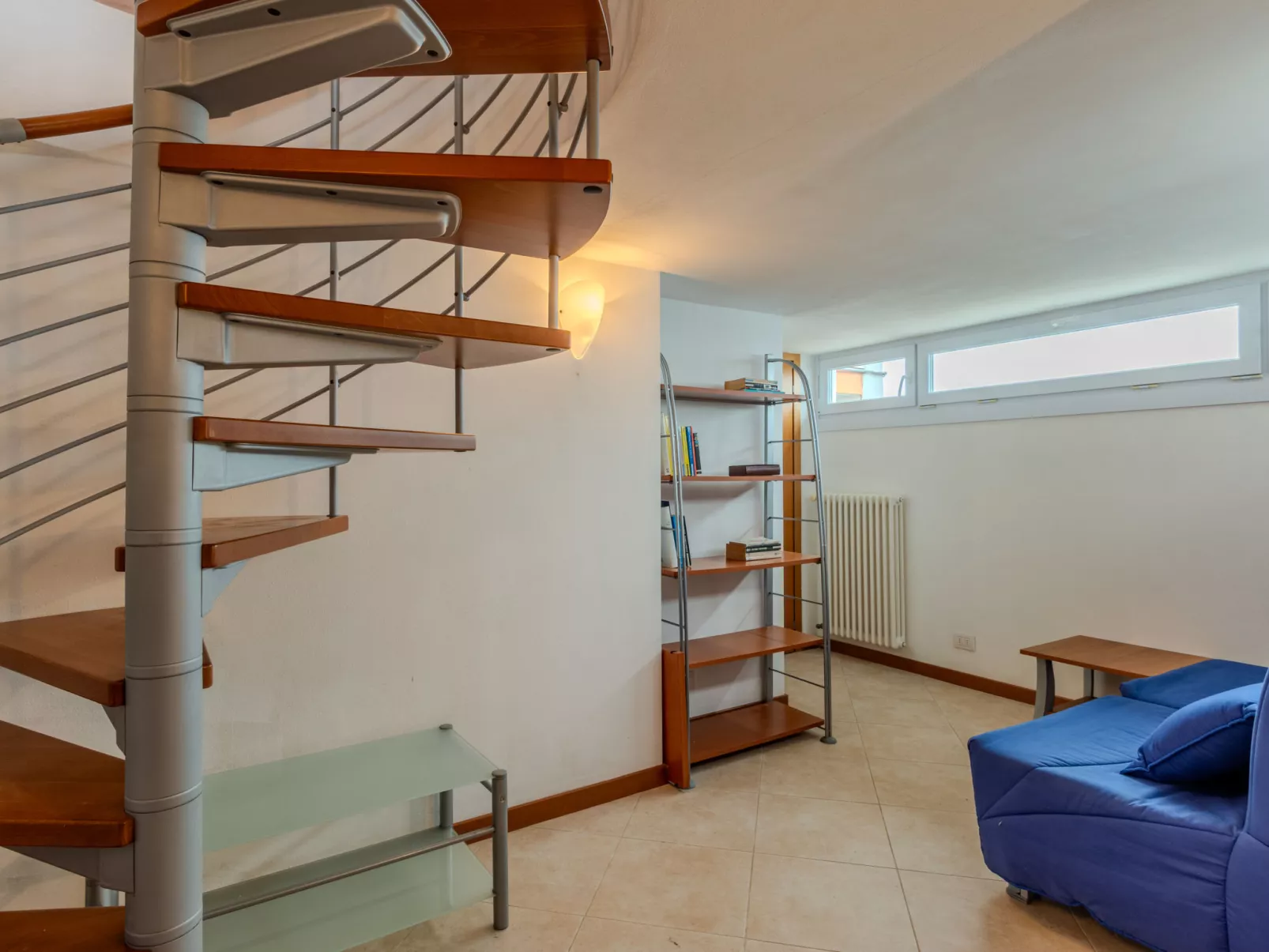 Sona's Lake Home - Drinnen