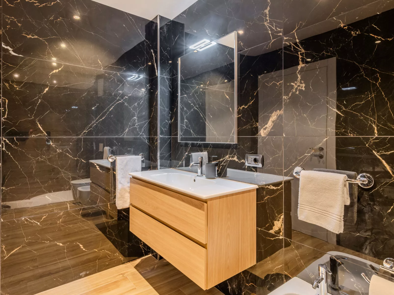 Garda Oasis - Dedans