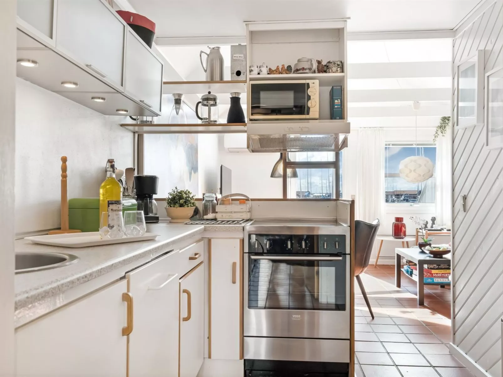 "Ake" - 10m to the fjord - Inside