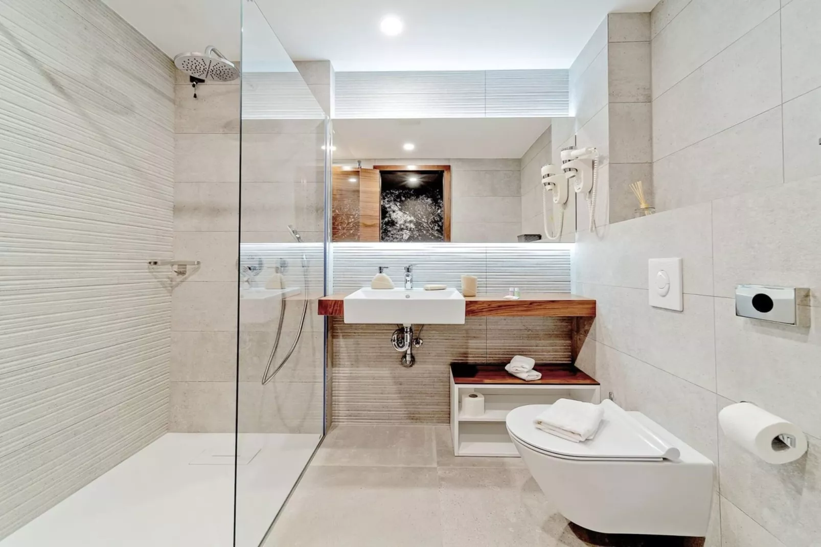 Luxury Villa Delight I – Promajna, Heated Pool - Bathroom