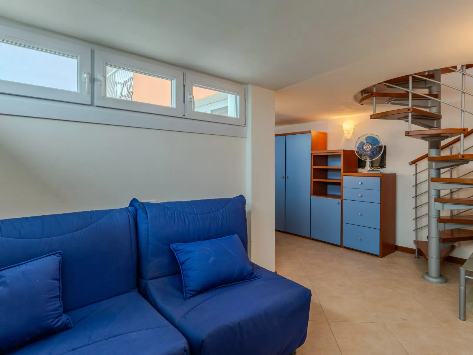 Sona's Lake Home - Drinnen