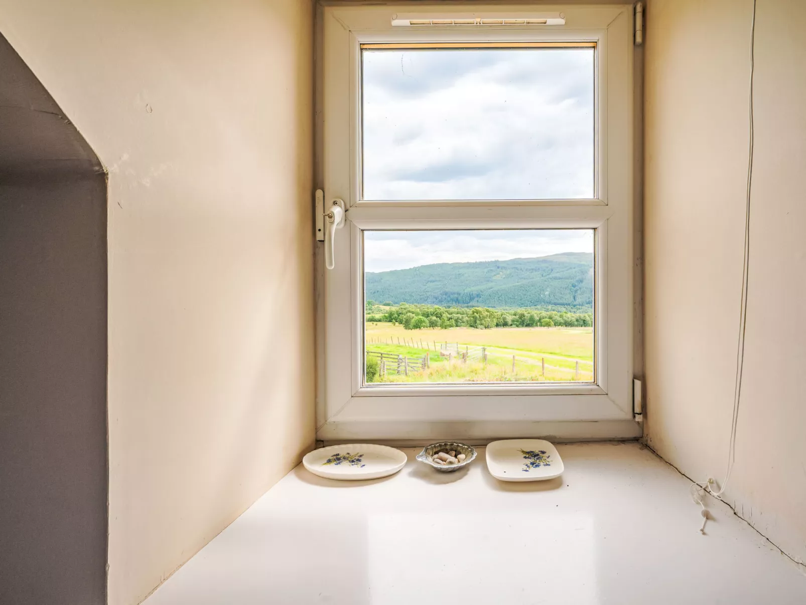 Loch Meiklie View - Drinnen