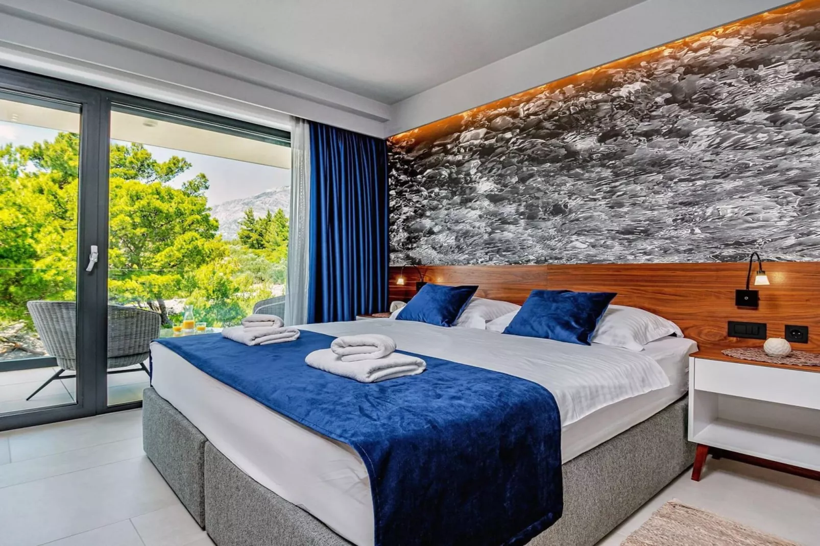 Luxury Villa Delight II – Promajna, Heated Pool - Bedroom