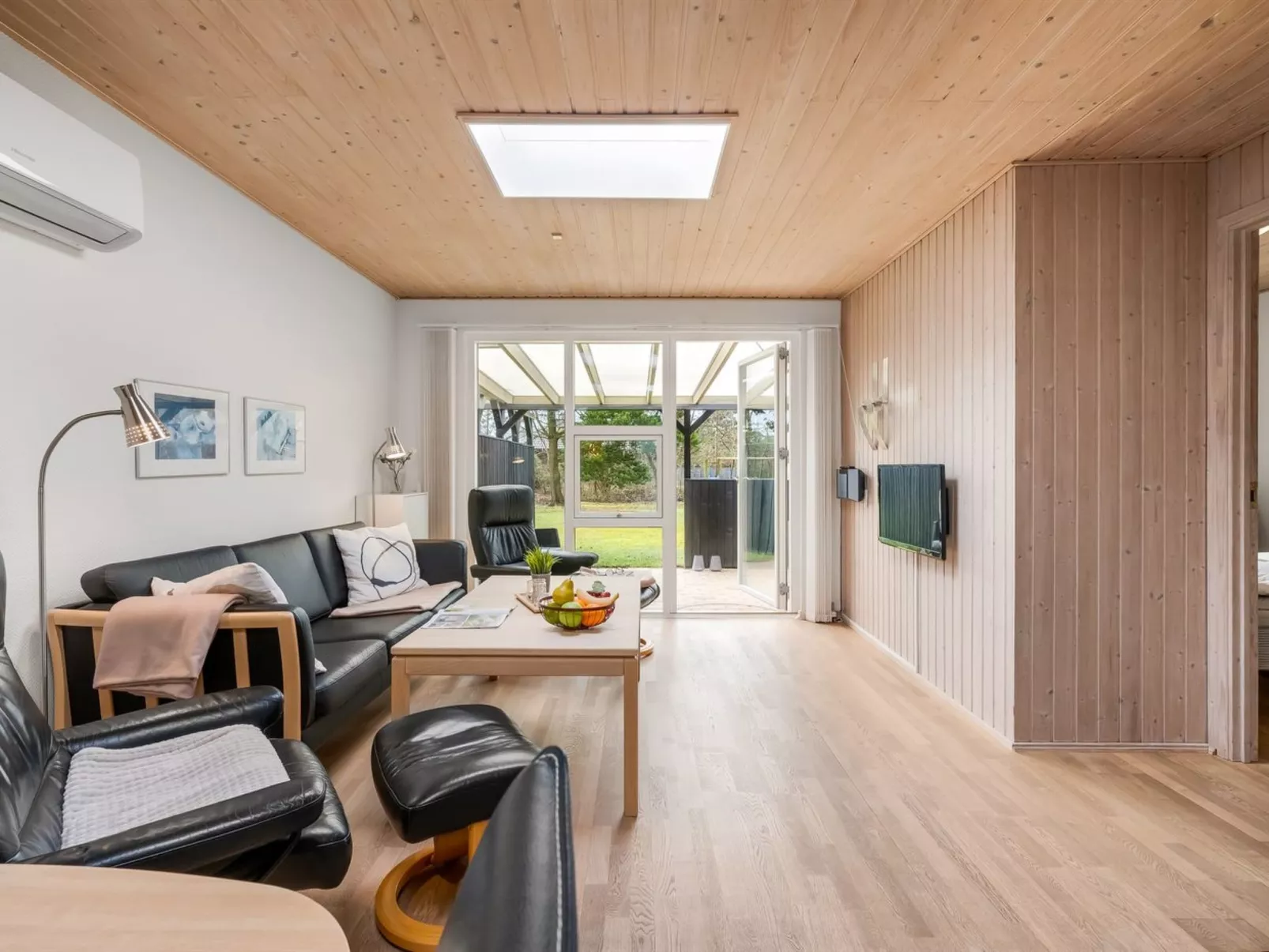 "Ragnborg" - 900m from the sea - Drinnen