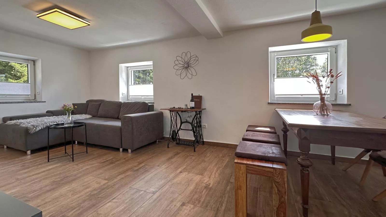 Zum wilden Jakob - Living room