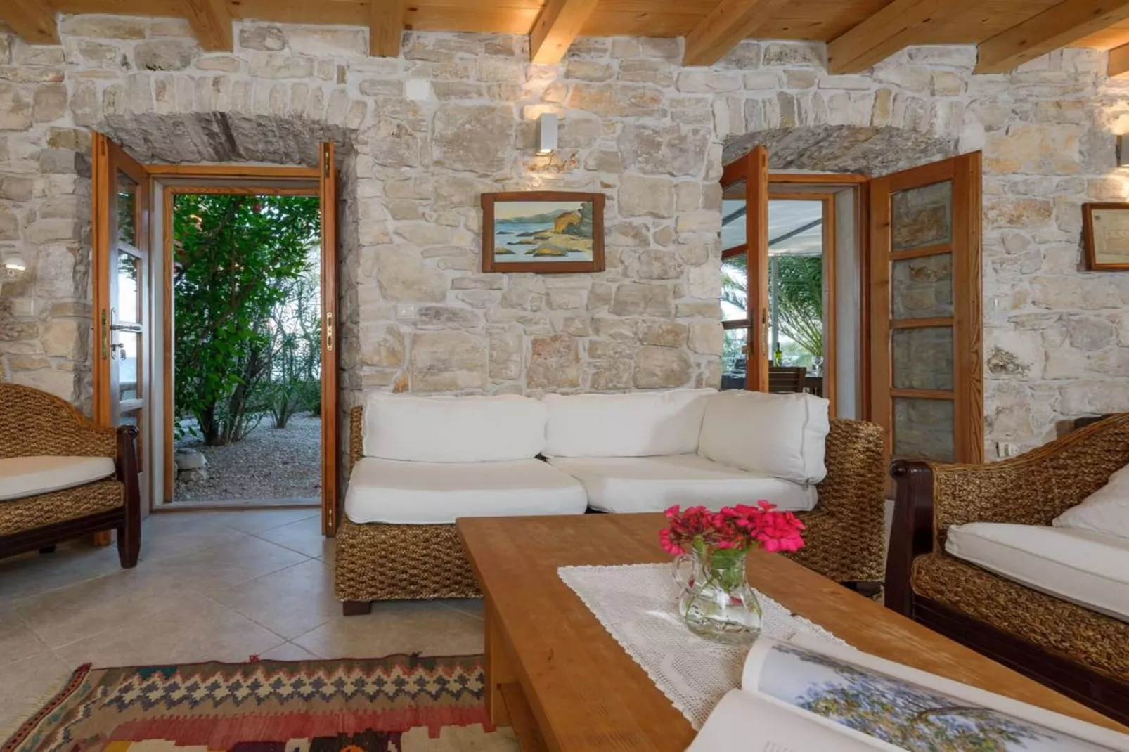 Luxury Seafront Villa Mare Orebic with Pool - Wohnzimmer