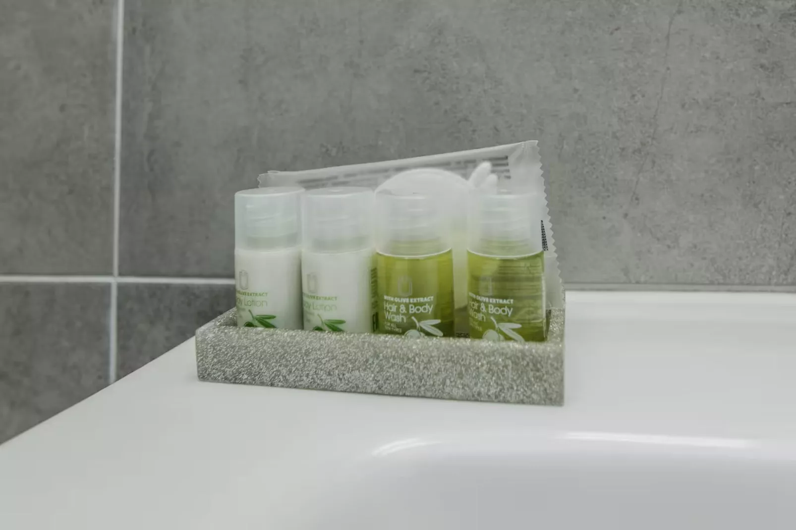 Royal Selection with Pool - Three - Ambiance