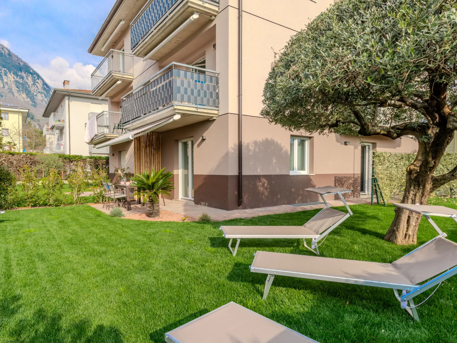 Garda Oasis - Dehors