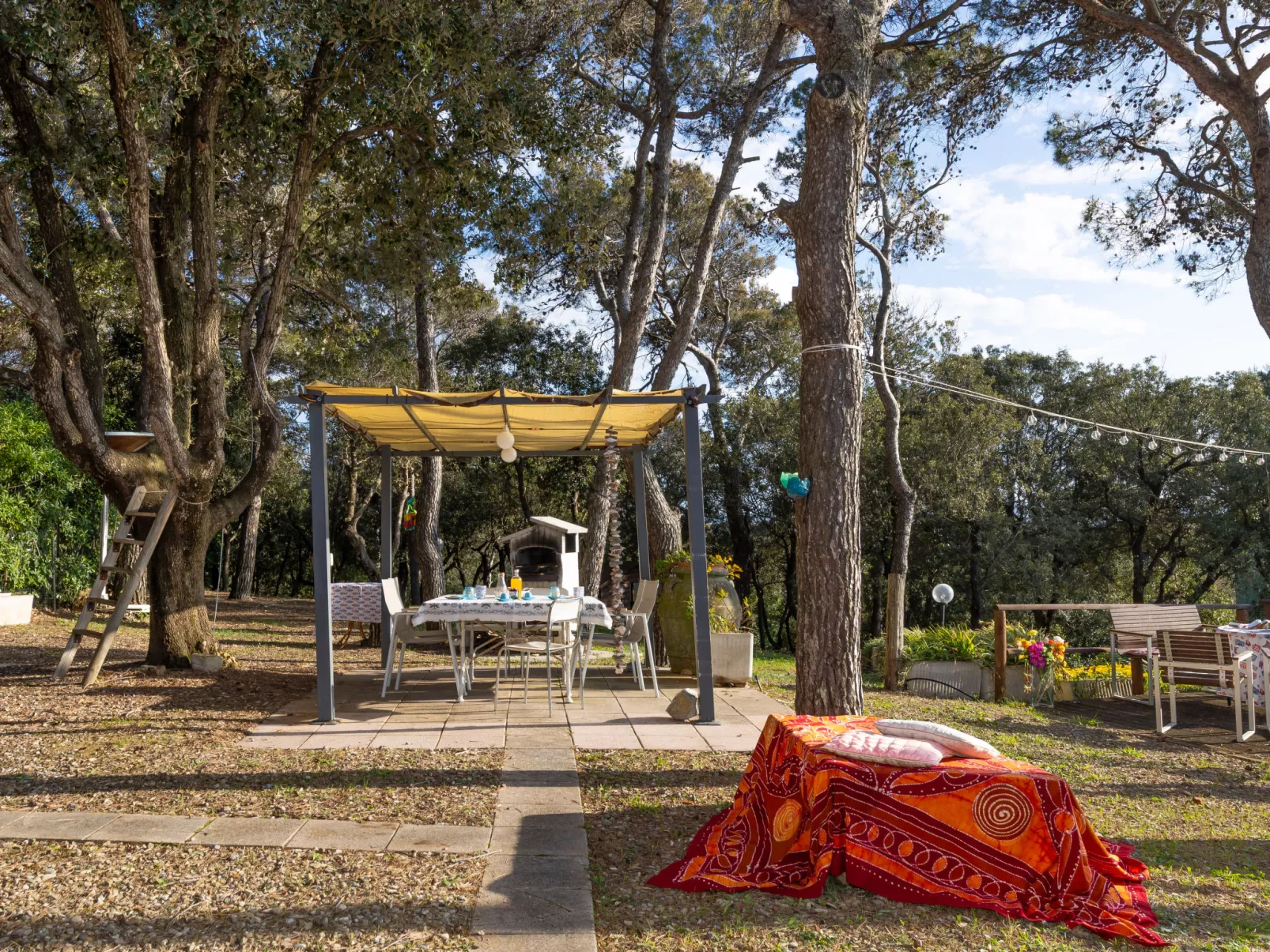 La casetta immersa nel verde - Draußen