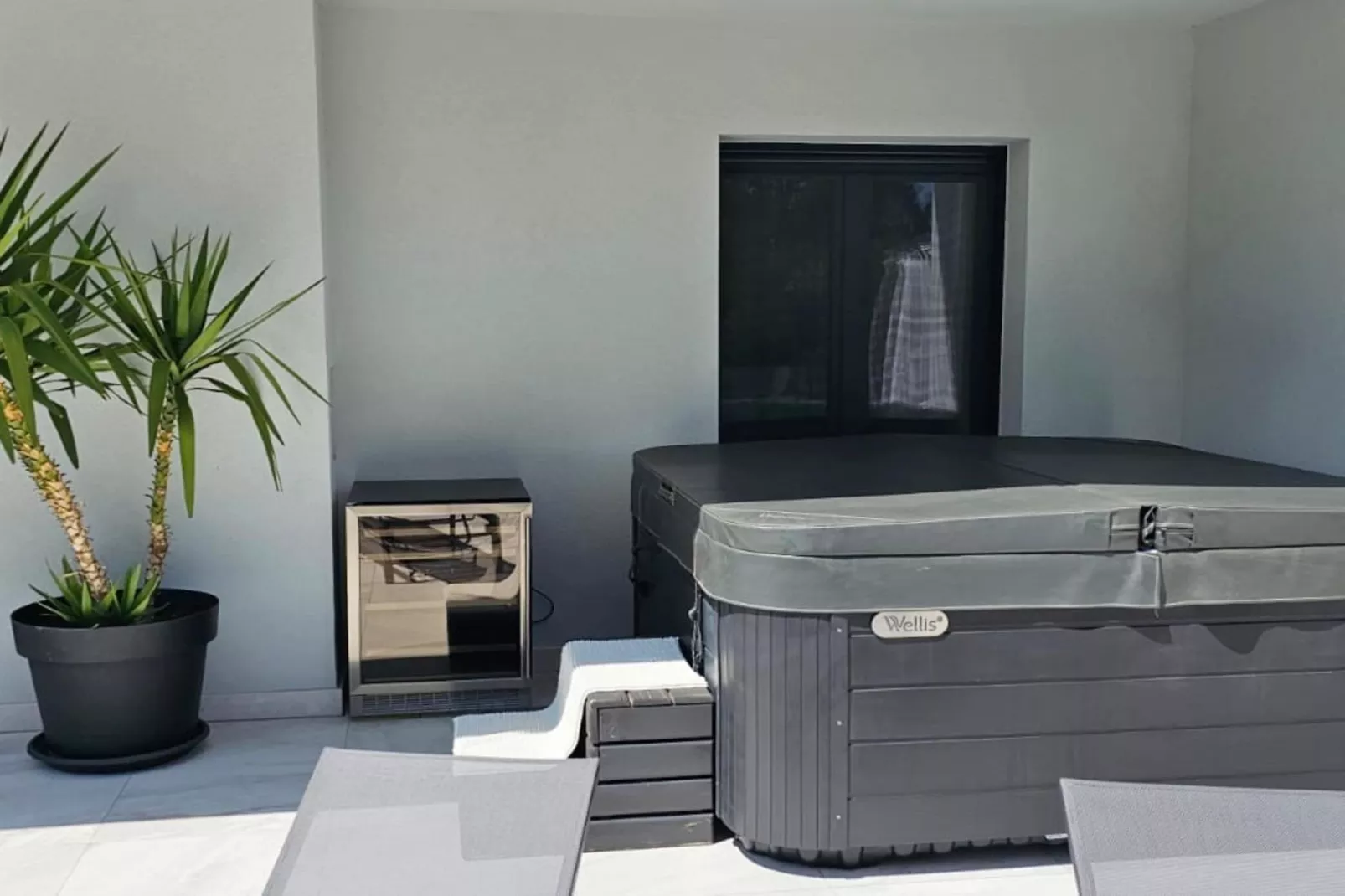 Luxury Villa Velvet Bourbon Split w/ Pool & Tennis - Facilities