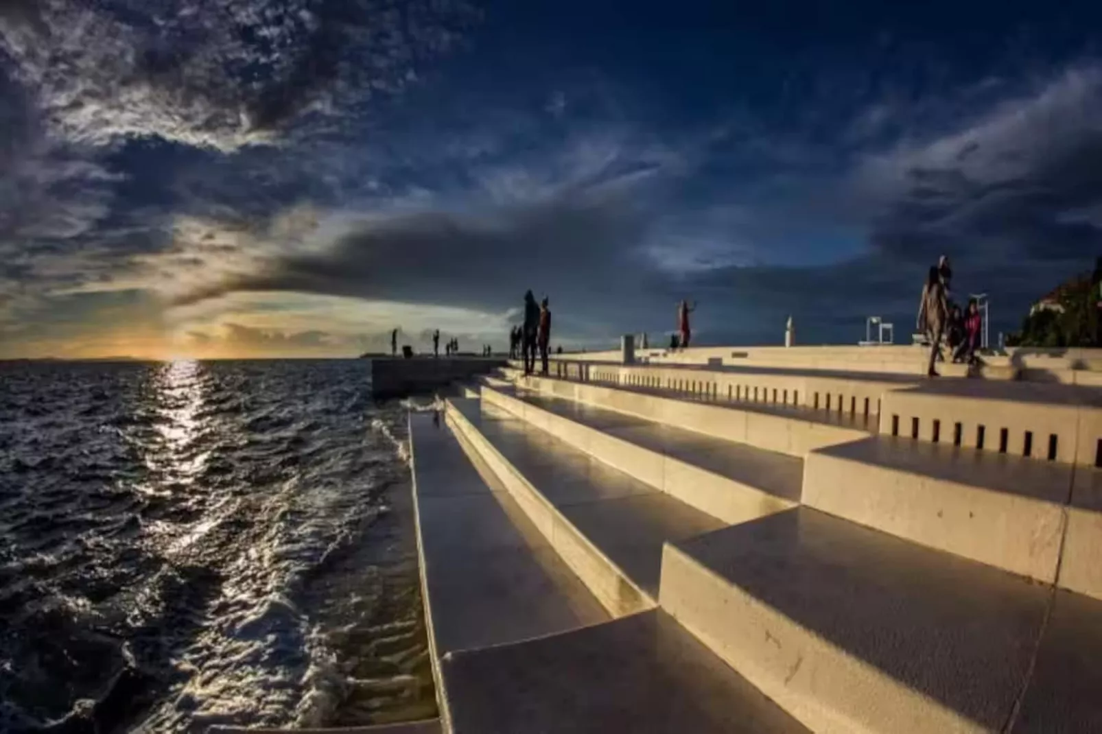 Royal Selection with Pool - Two - Areas within 5km in summer