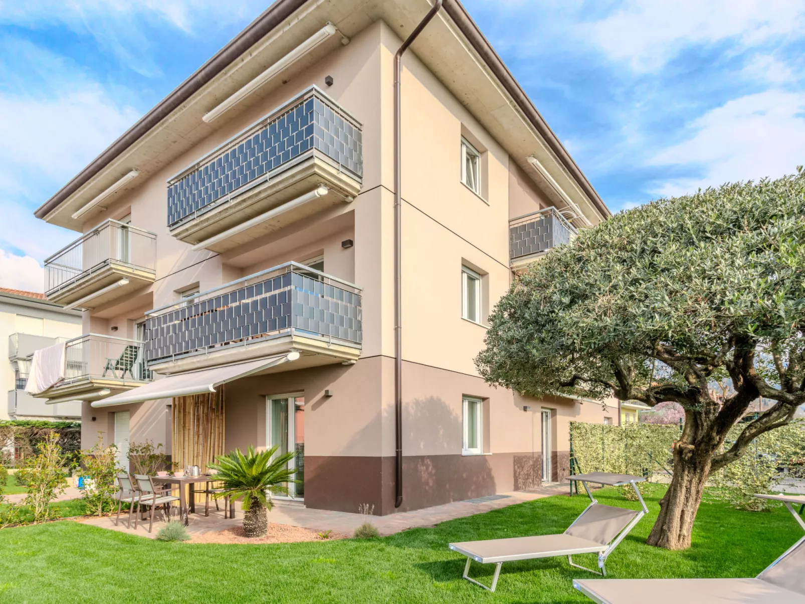 Garda Oasis - Dehors