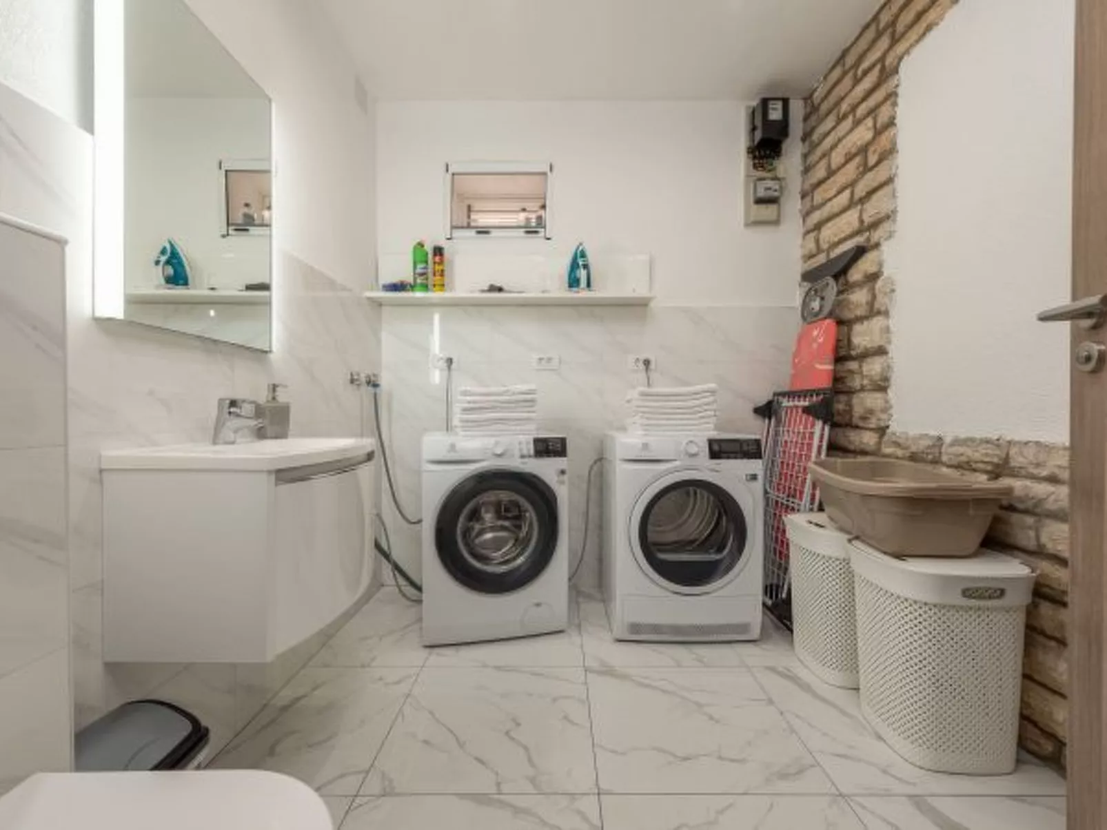 XXXL Villa Ancora with heated pool - Image-tags.info