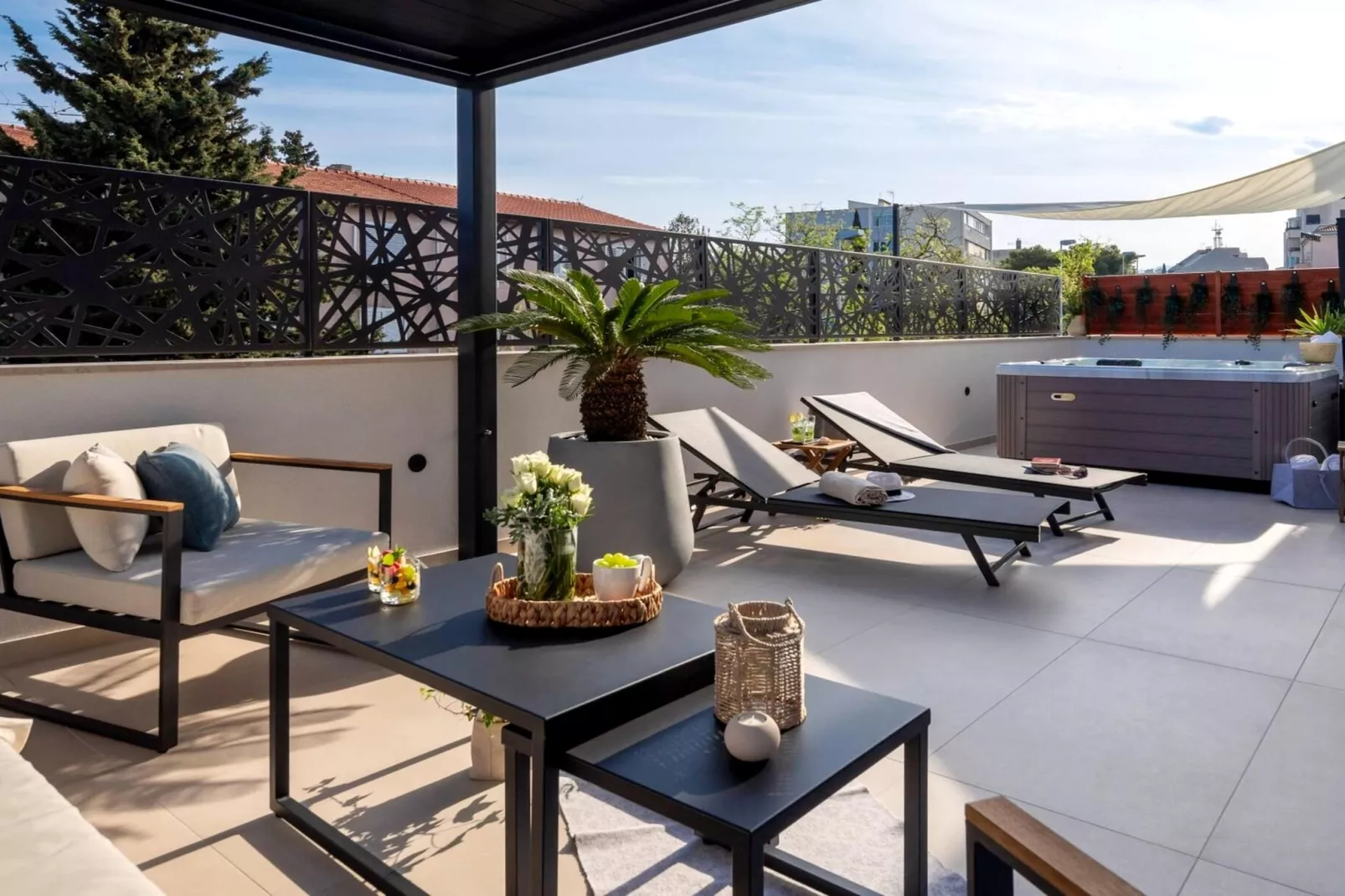 Luxury Apartment Silvery Split with Sauna, Jacuzzi - Terrasse / balcon