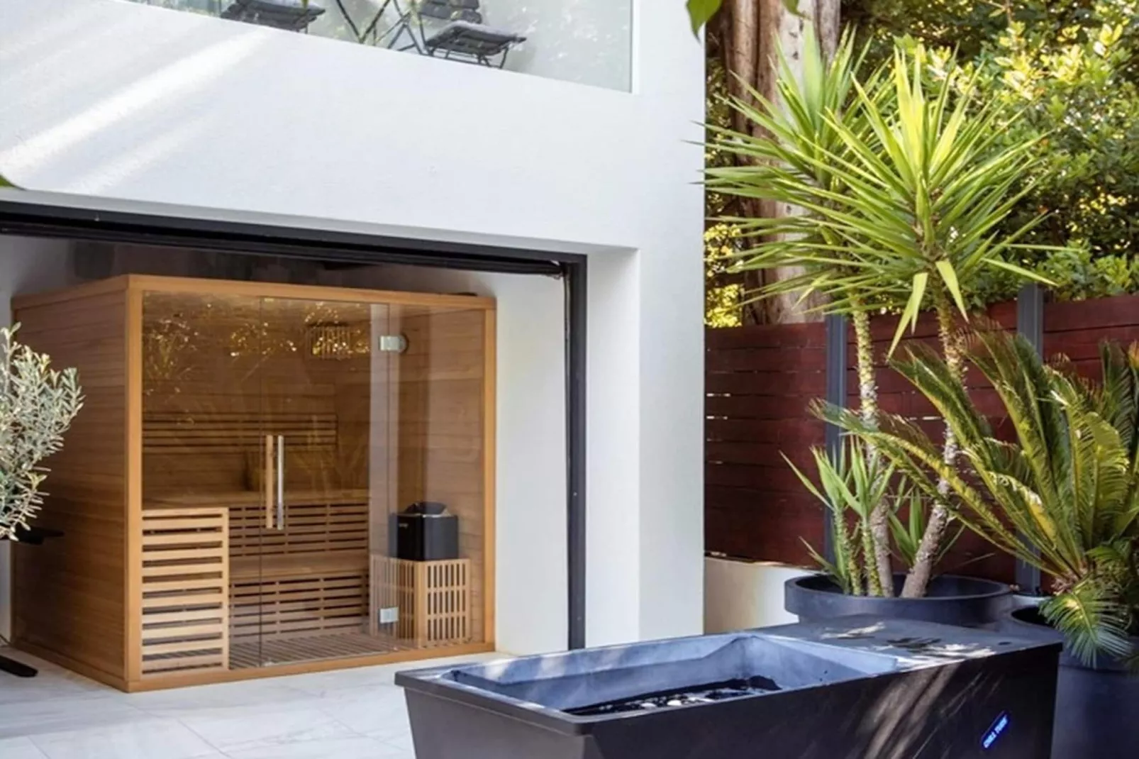 Luxury Villa Velvet Bourbon Split w/ Pool & Tennis - Facilities