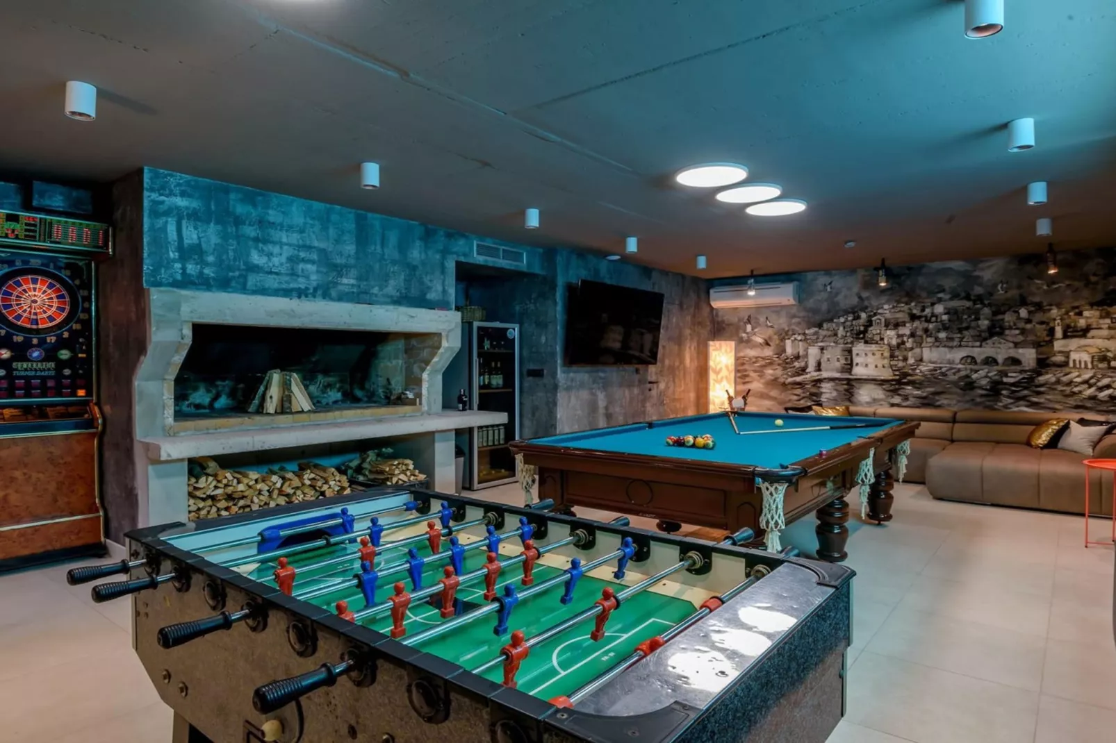 Luxury Villa Velvet Bourbon Split w/ Pool & Tennis - Facilities