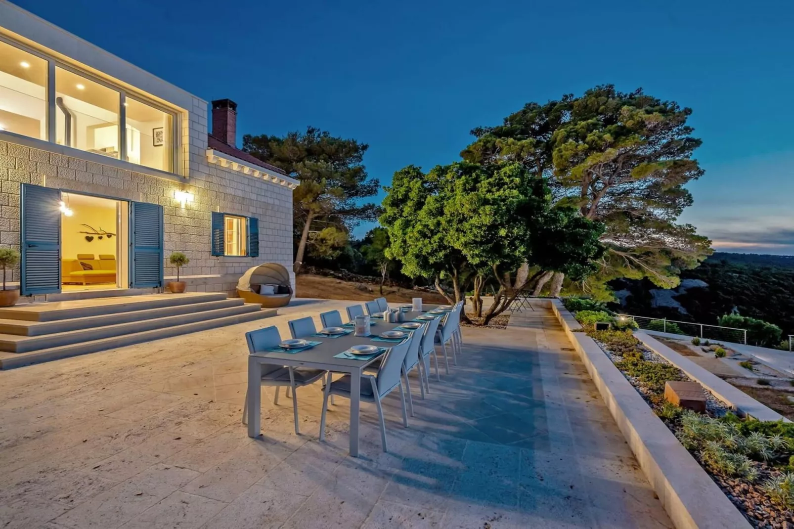 Villa Castello di Pietra Brac with Heated Pool - Terrasse/Balkon