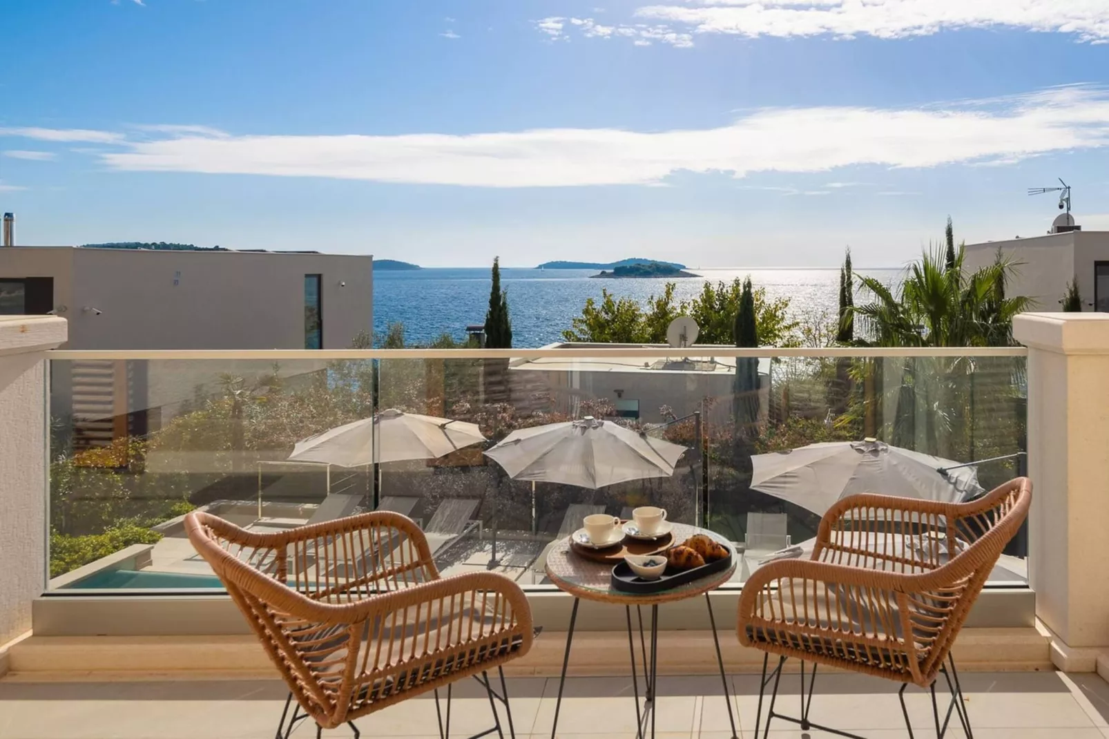 Luxury Seafront Villa Castello Rogoznica with Pool - Terrace balcony