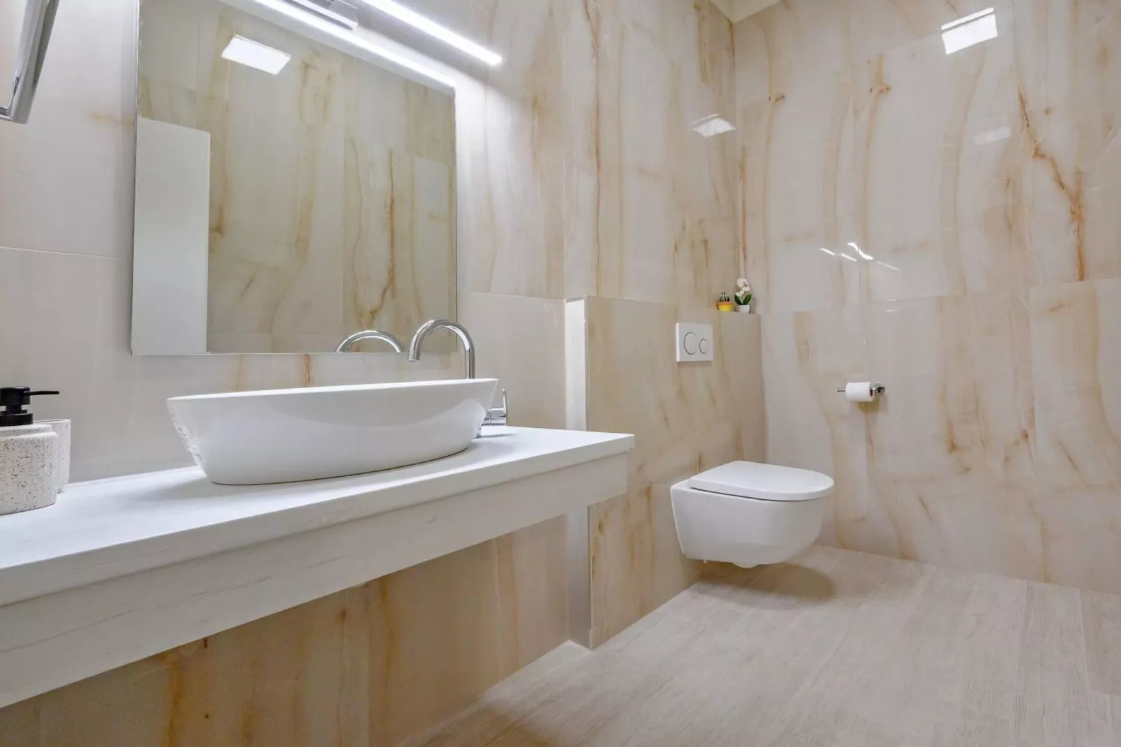 Luxury Seafront Villa Raquel Solta with Pool, Gym - Badezimmer