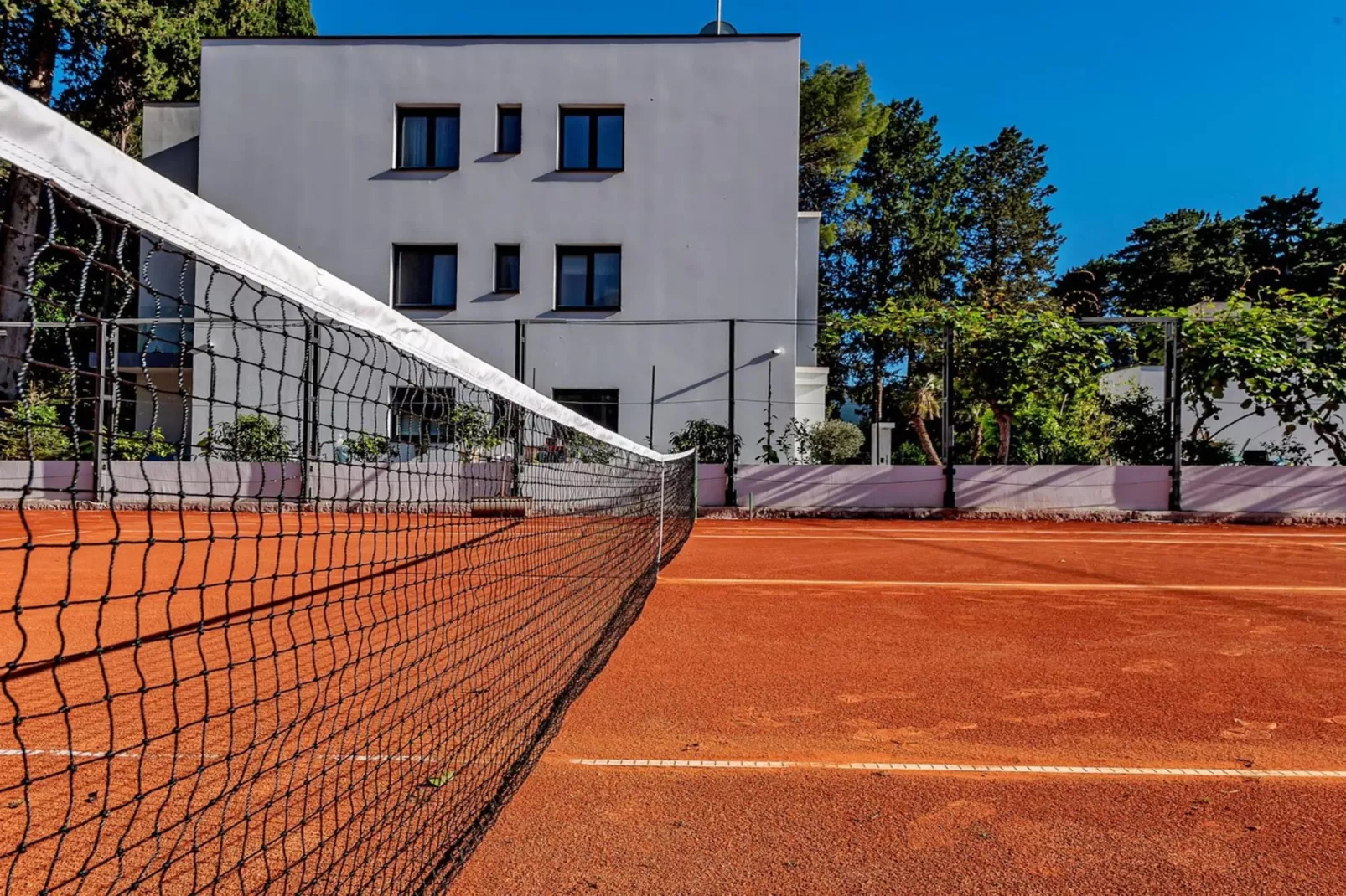 Luxury Villa Velvet Bourbon Split w/ Pool & Tennis - Facilities