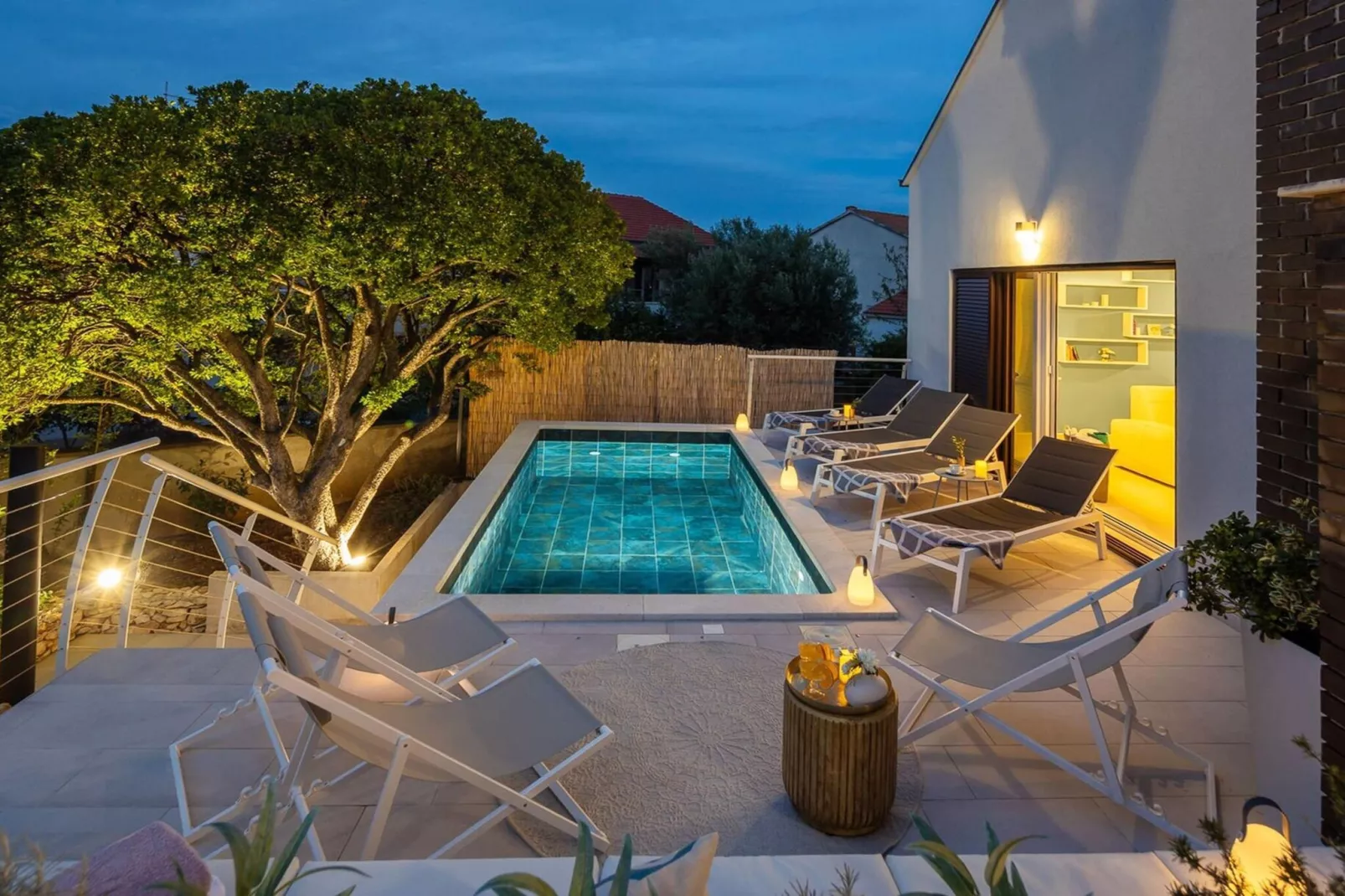 Luxury Villa Mila Supetar with Pool in the Center - Swimming pool