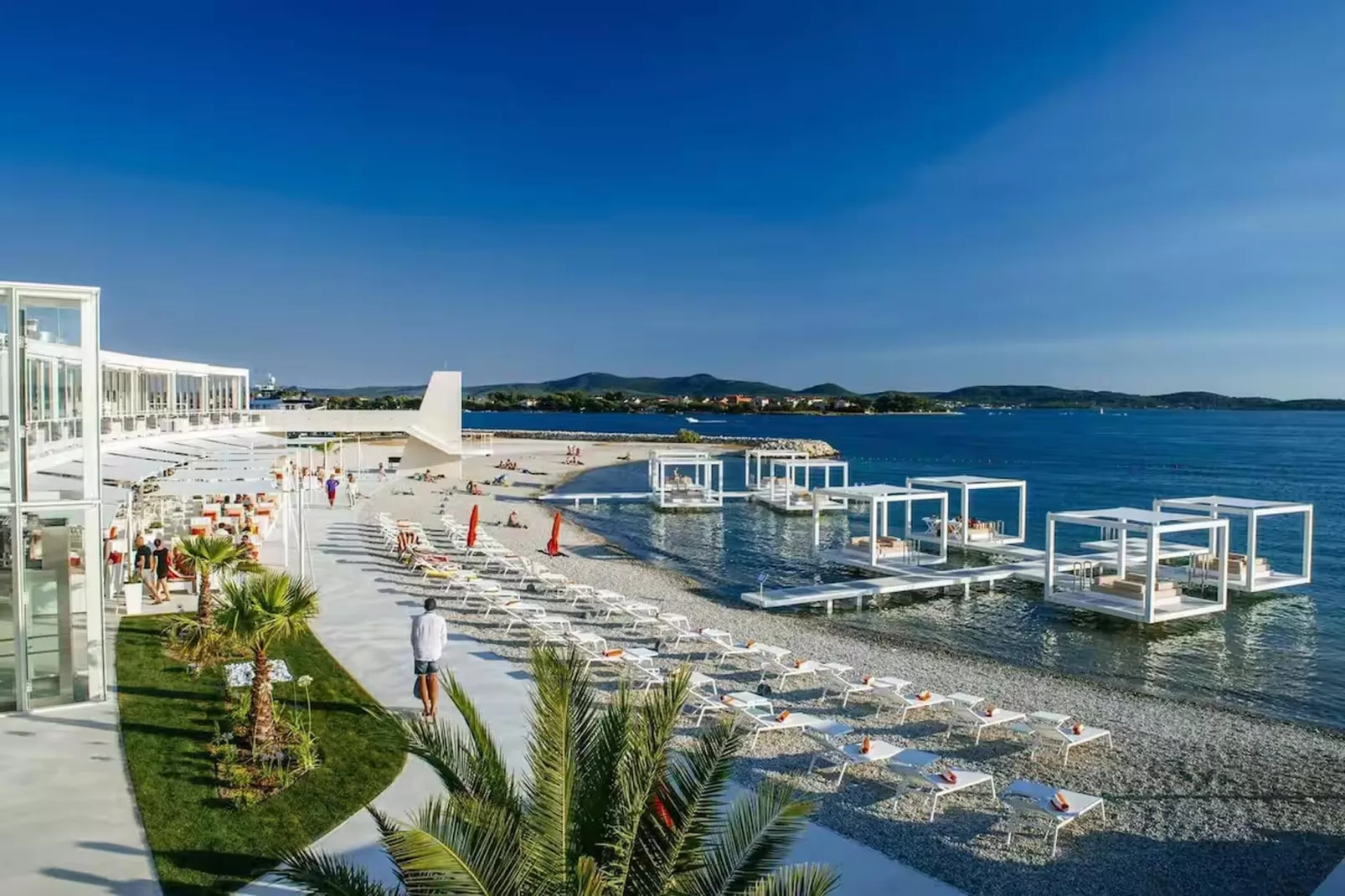 Royal Selection with Pool - One - Areas within 20km in summer