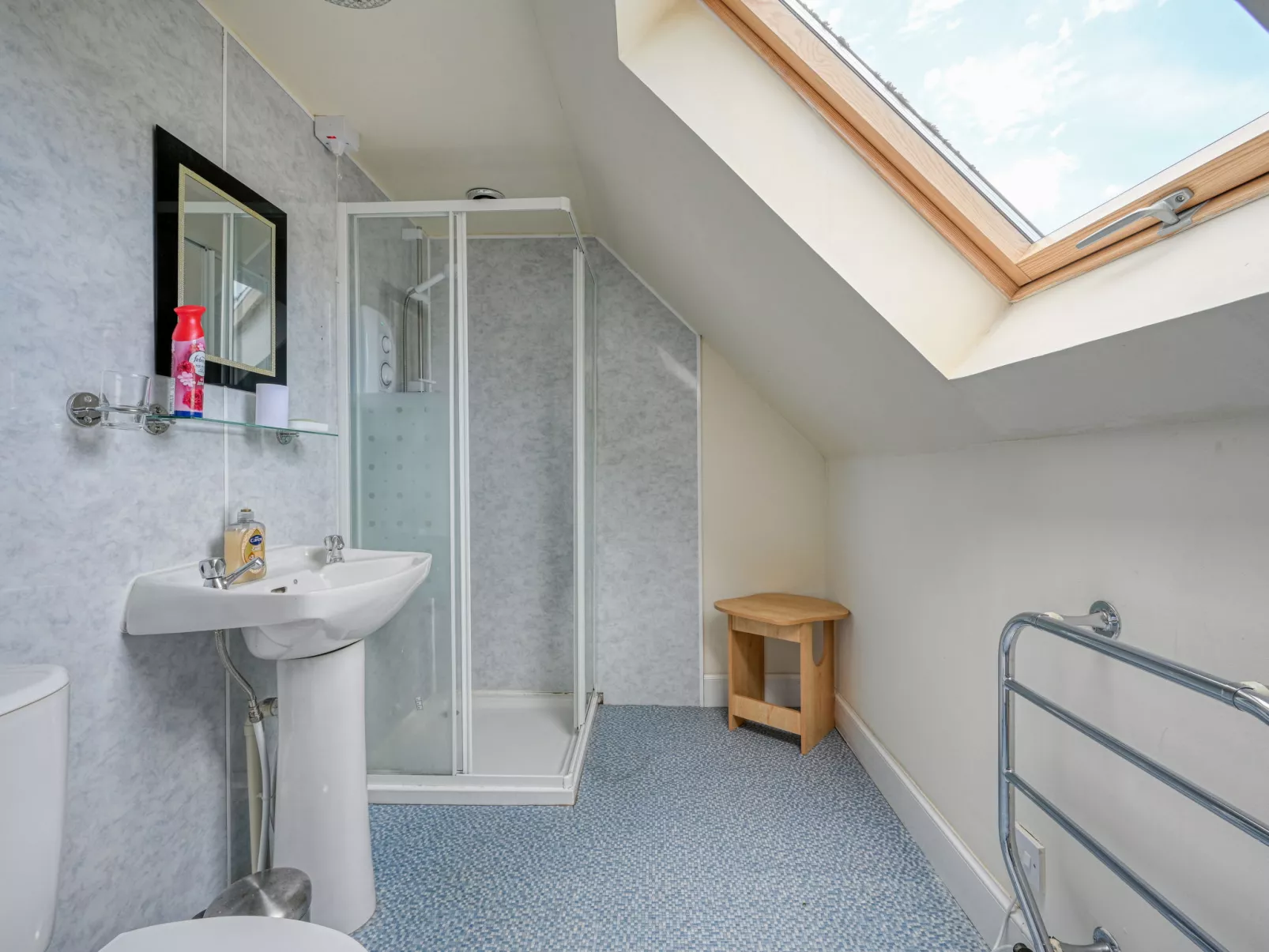 Loch Meiklie View - Drinnen