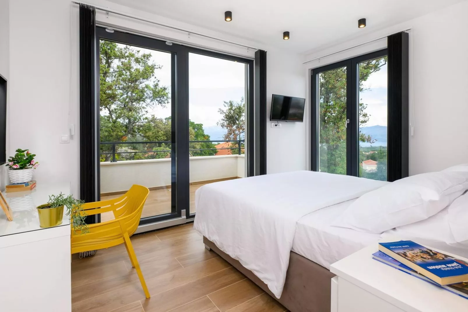 Luxury Villa Soleia Skrip with Private Pool - Chambre