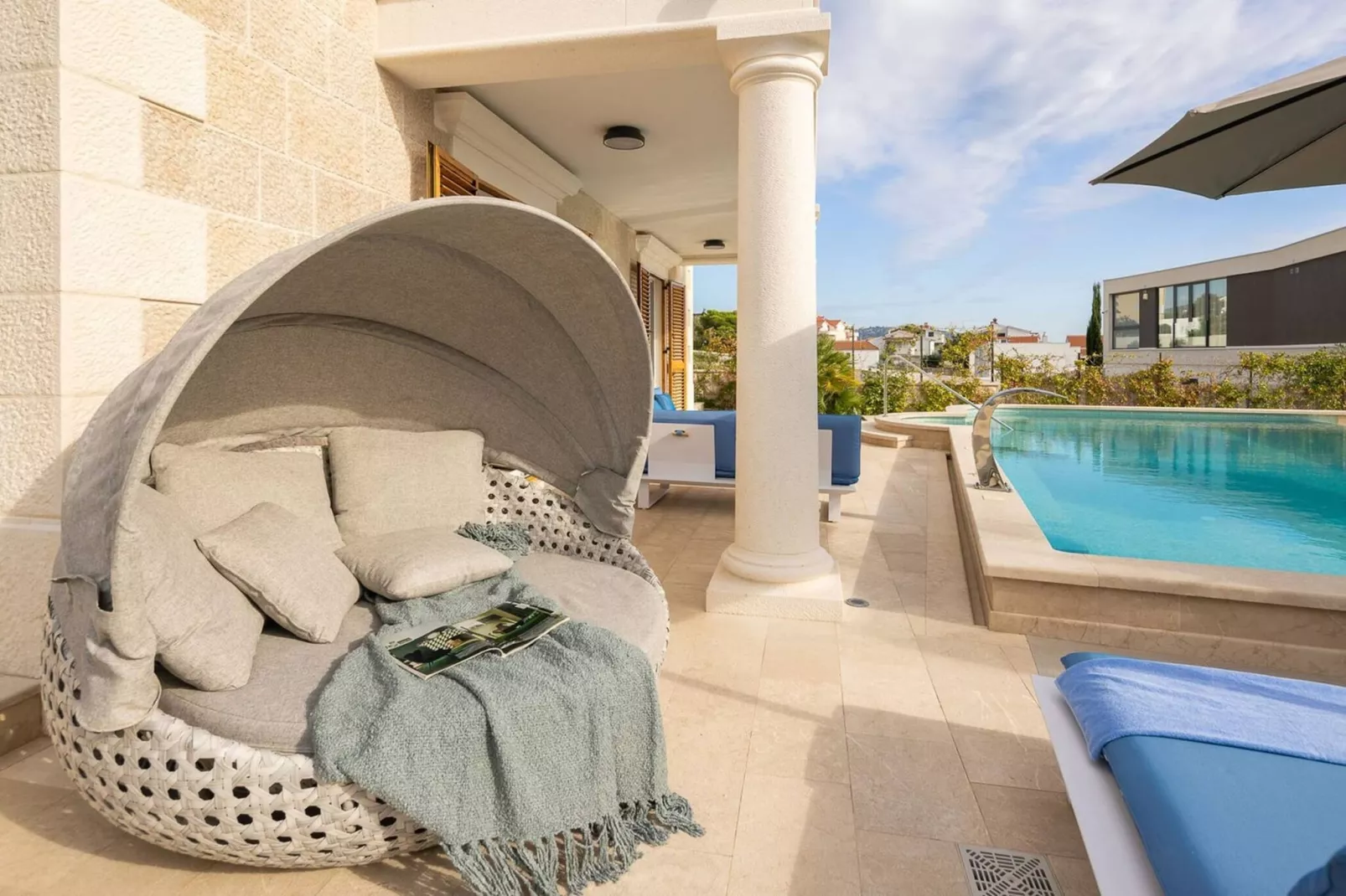 Luxury Seafront Villa Castello Rogoznica with Pool - Facilities