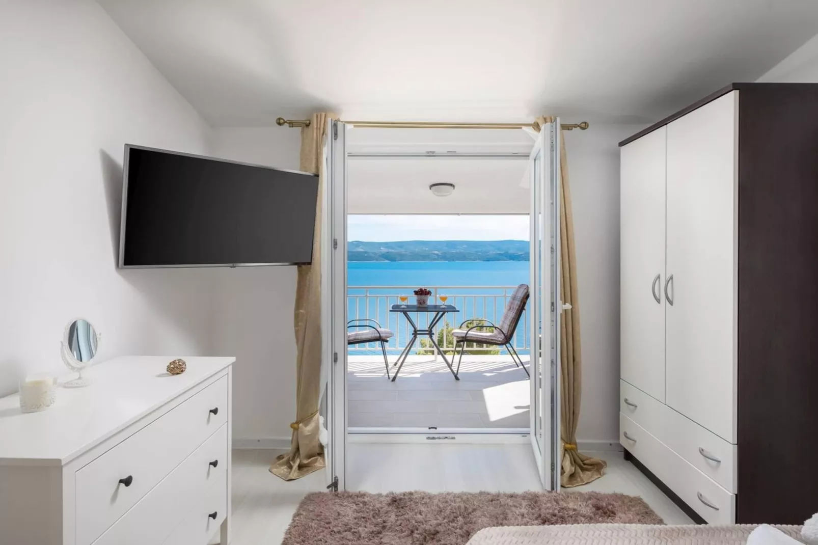 Luxury Villa Holiday Residence Omis w/ Heated Pool - View in summer