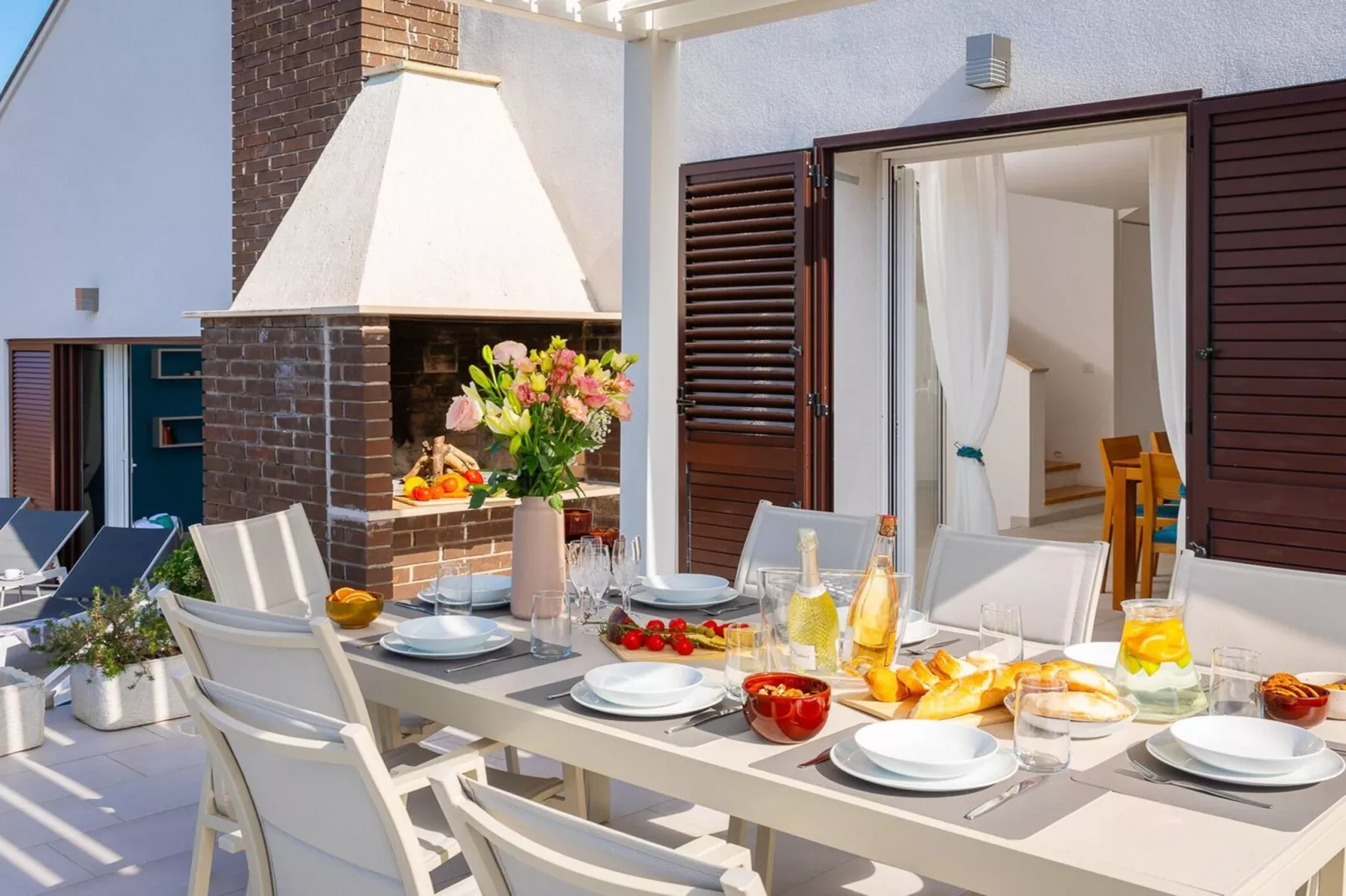 Luxury Villa Mila Supetar with Pool in the Center - Terrace balcony