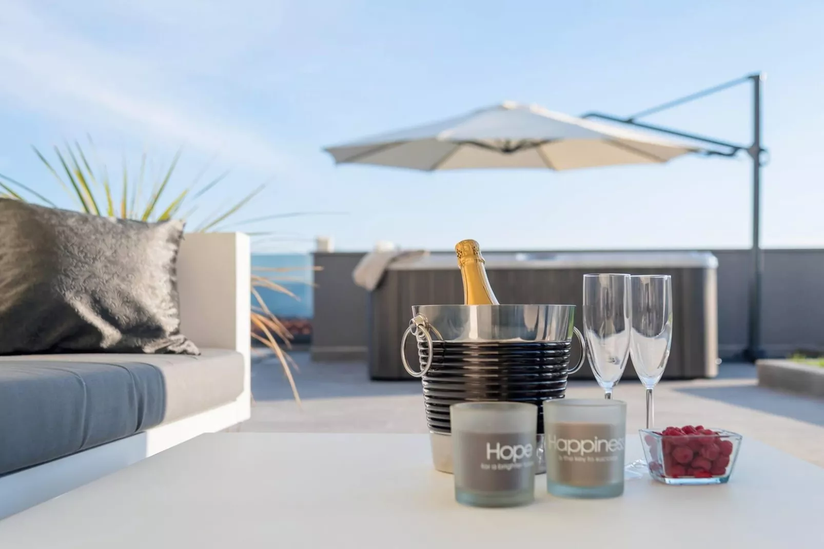 Luxury Villa Happiness Omis with Pool, Gym & Sauna - Ambiance