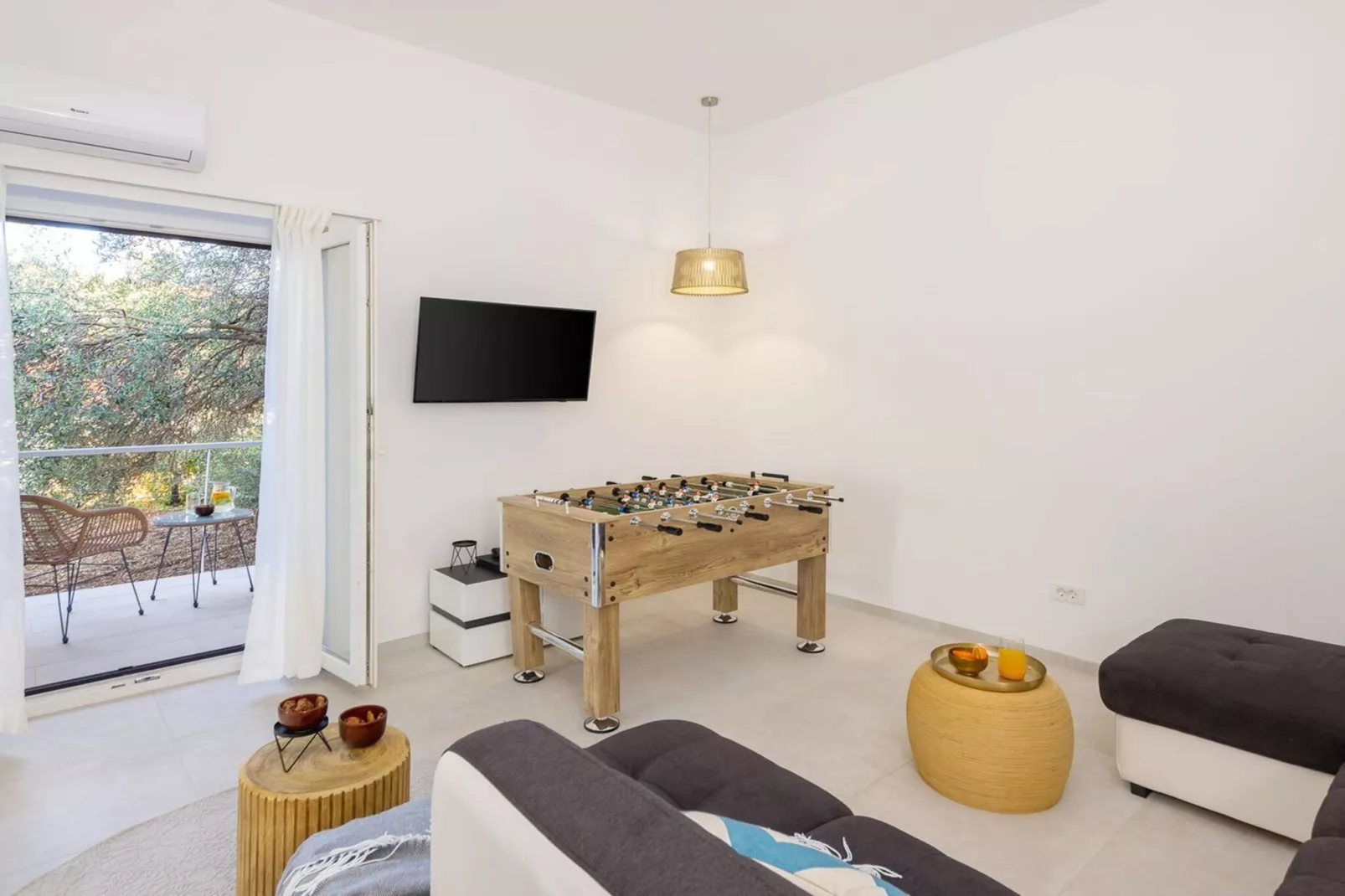 Luxury Villa Mila Supetar with Pool in the Center - Facilities