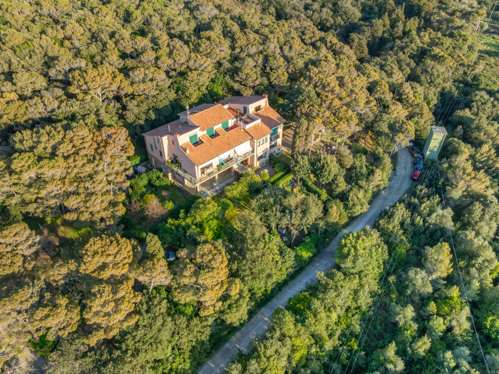 La casetta immersa nel verde - Draußen