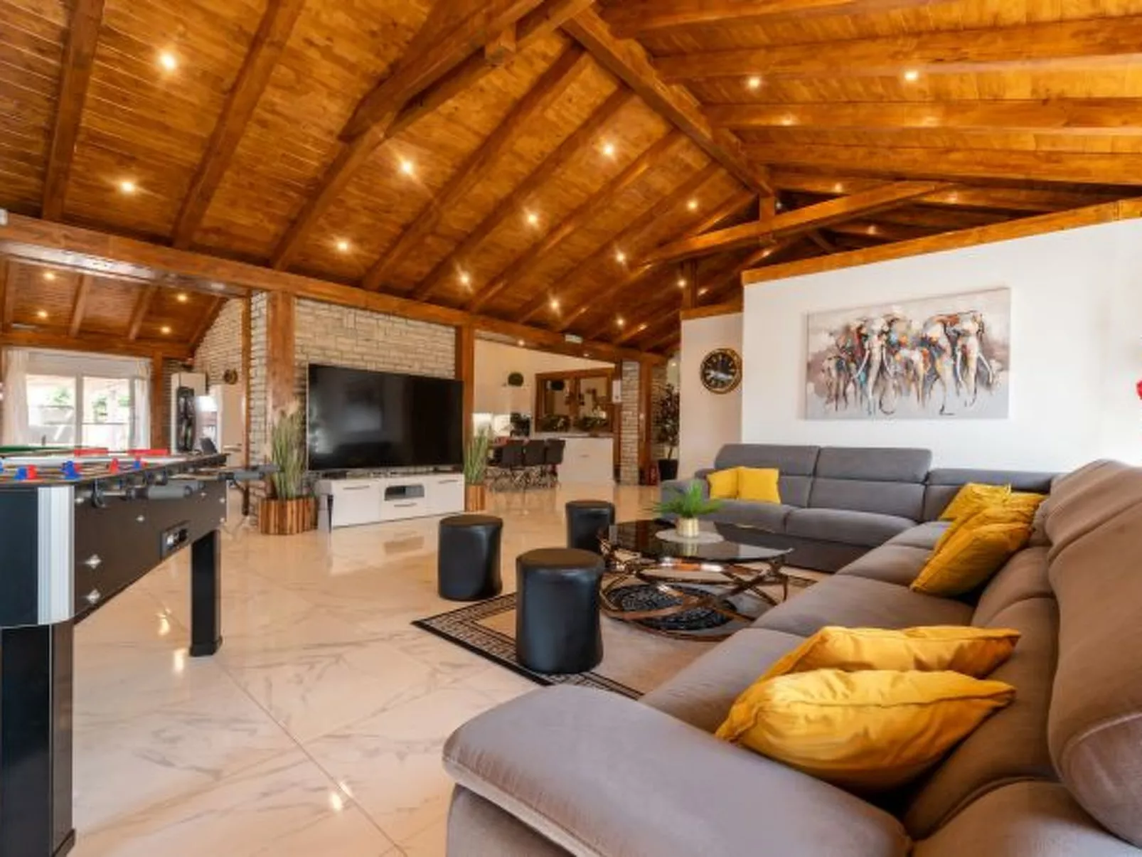 XXXL Villa Ancora with heated pool - Image-tags.info