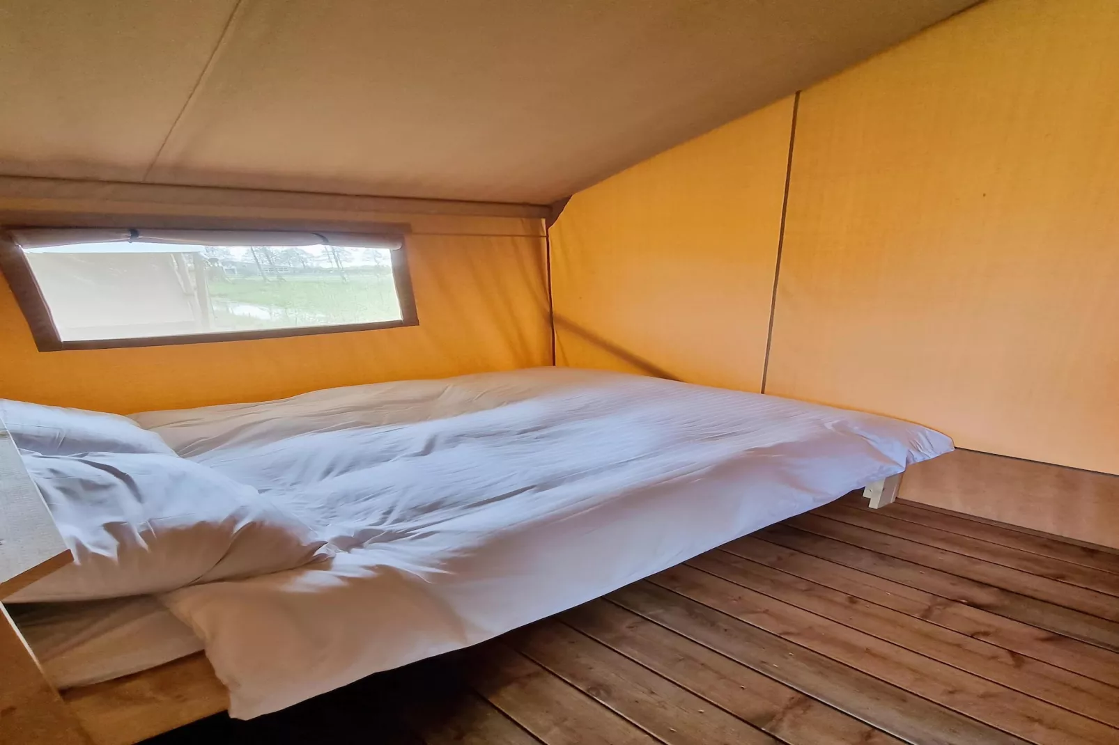 Luxe glamping met badkamer 2