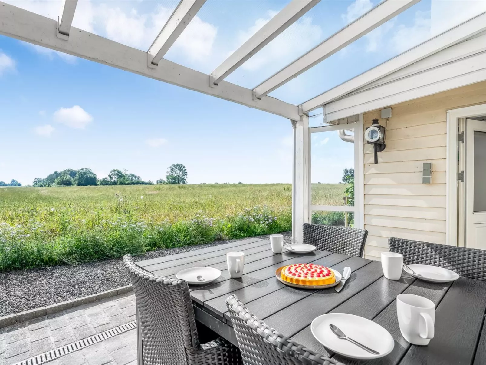 "Anneke" - 1.3km from the sea - Outside