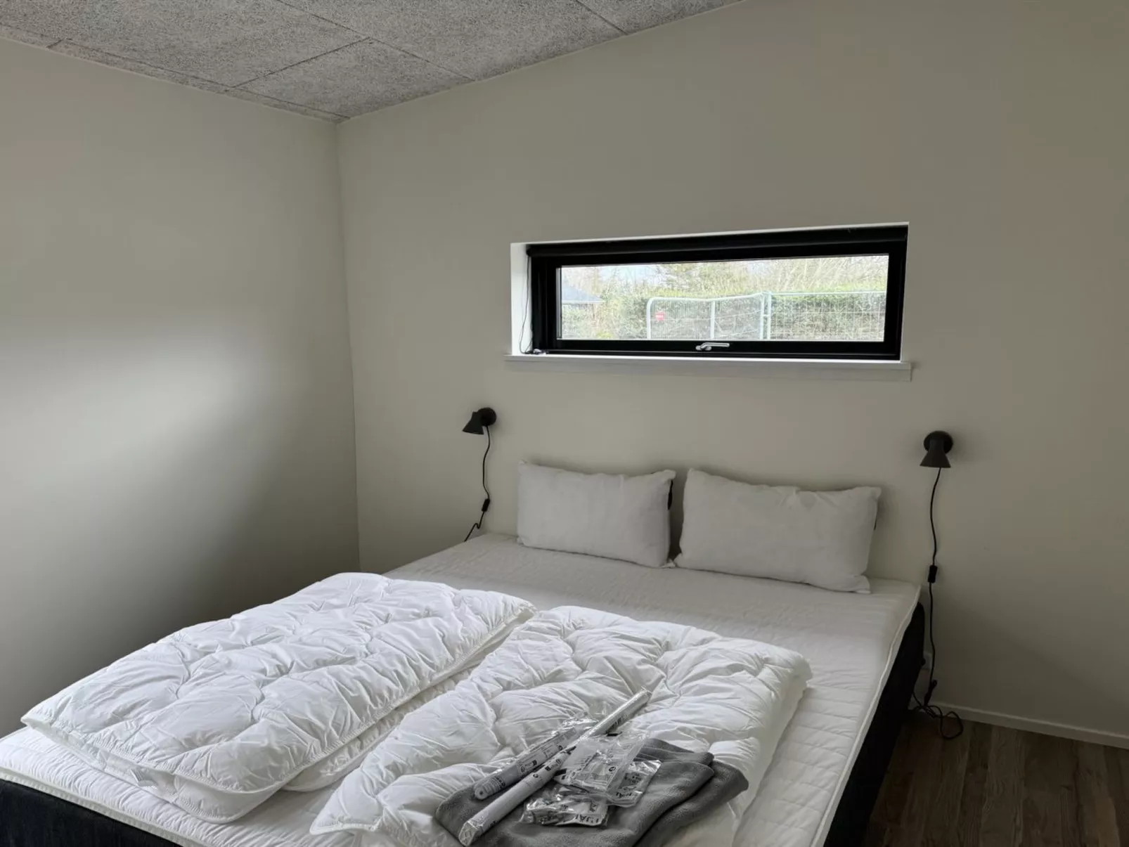 "Sharina" - 320m to the fjord - Dedans