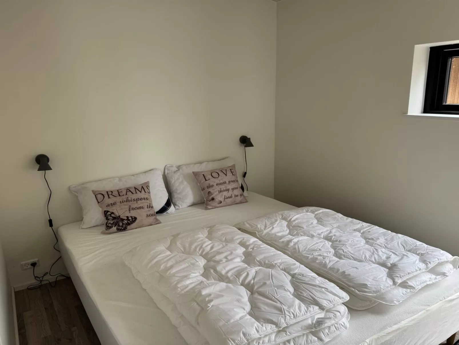 "Sharina" - 320m to the fjord - Dedans