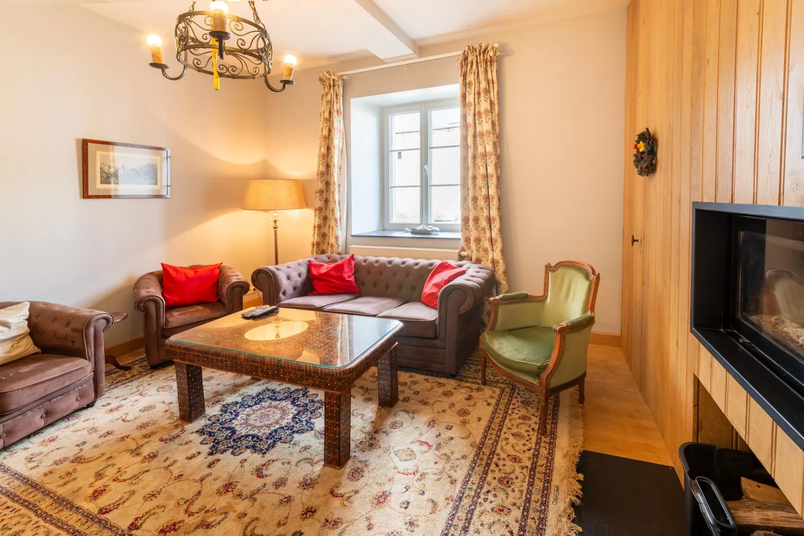 La Cour de Himbe - Exterior in summer