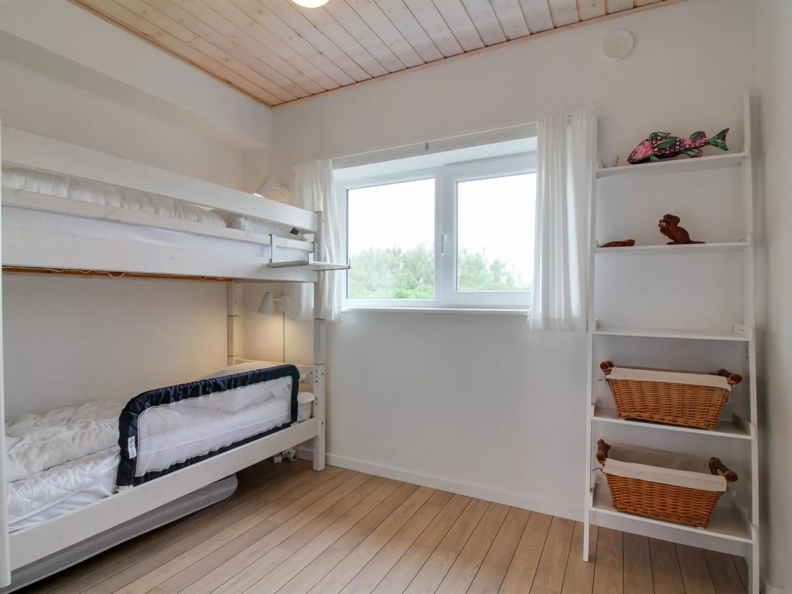 "Adna" - 700m from the sea - Inside